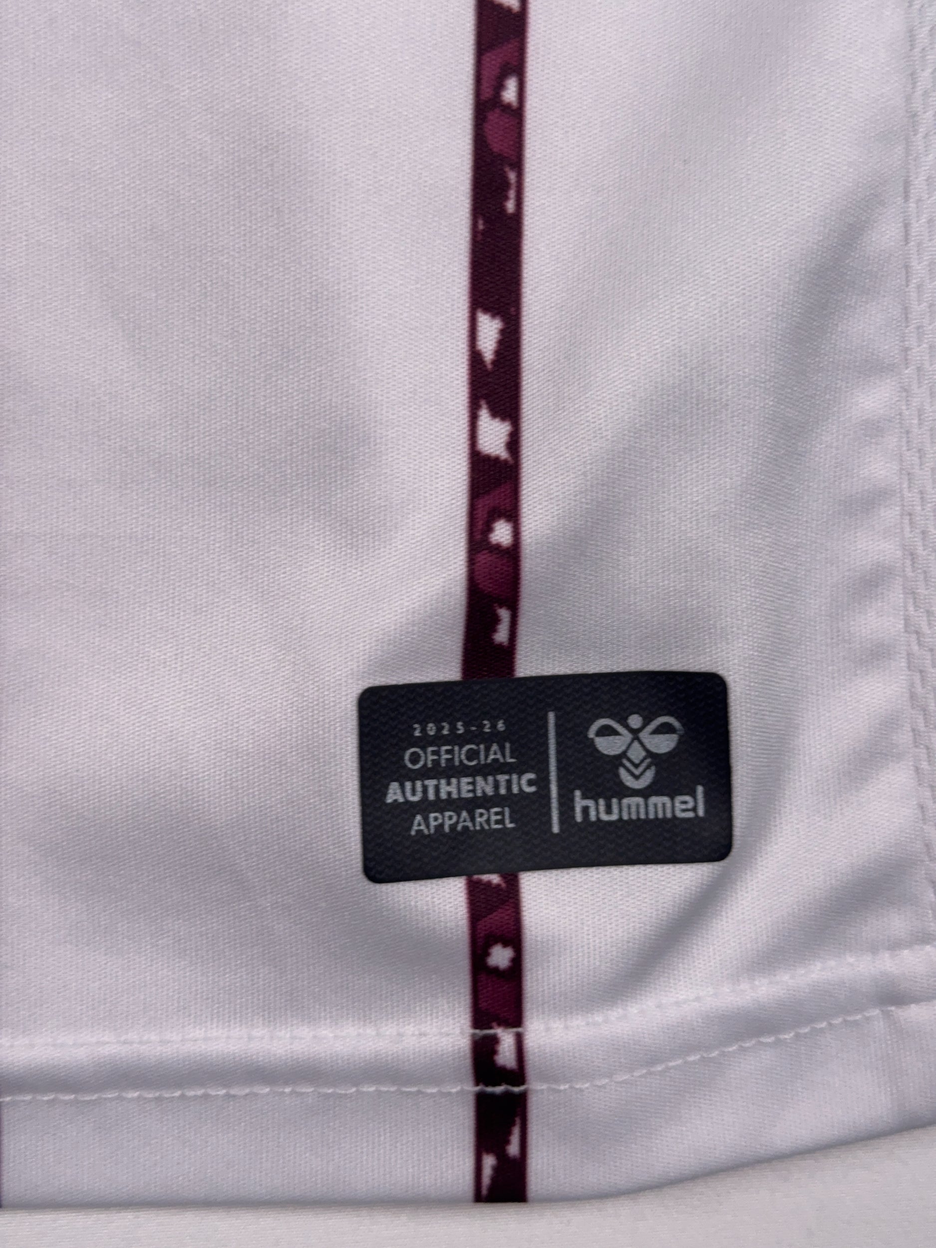 Hearts 2025/26 Away Shirt - M