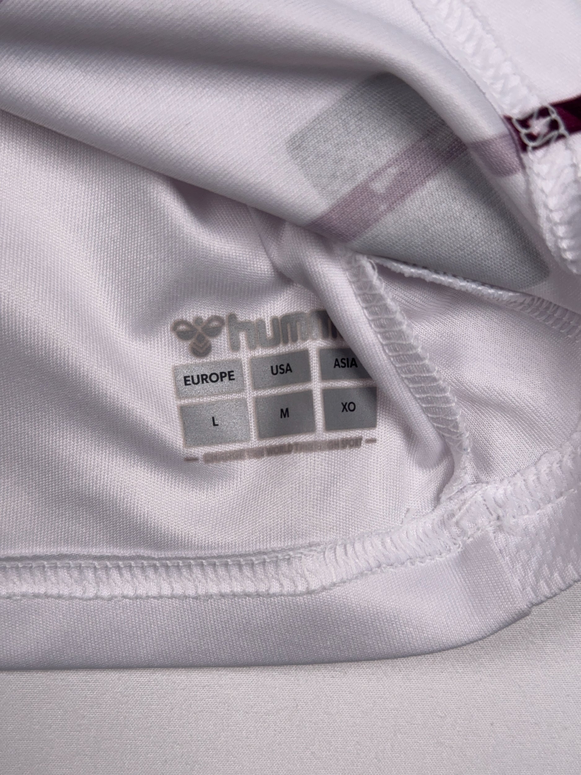 Hearts 2025/26 Away Shirt - M
