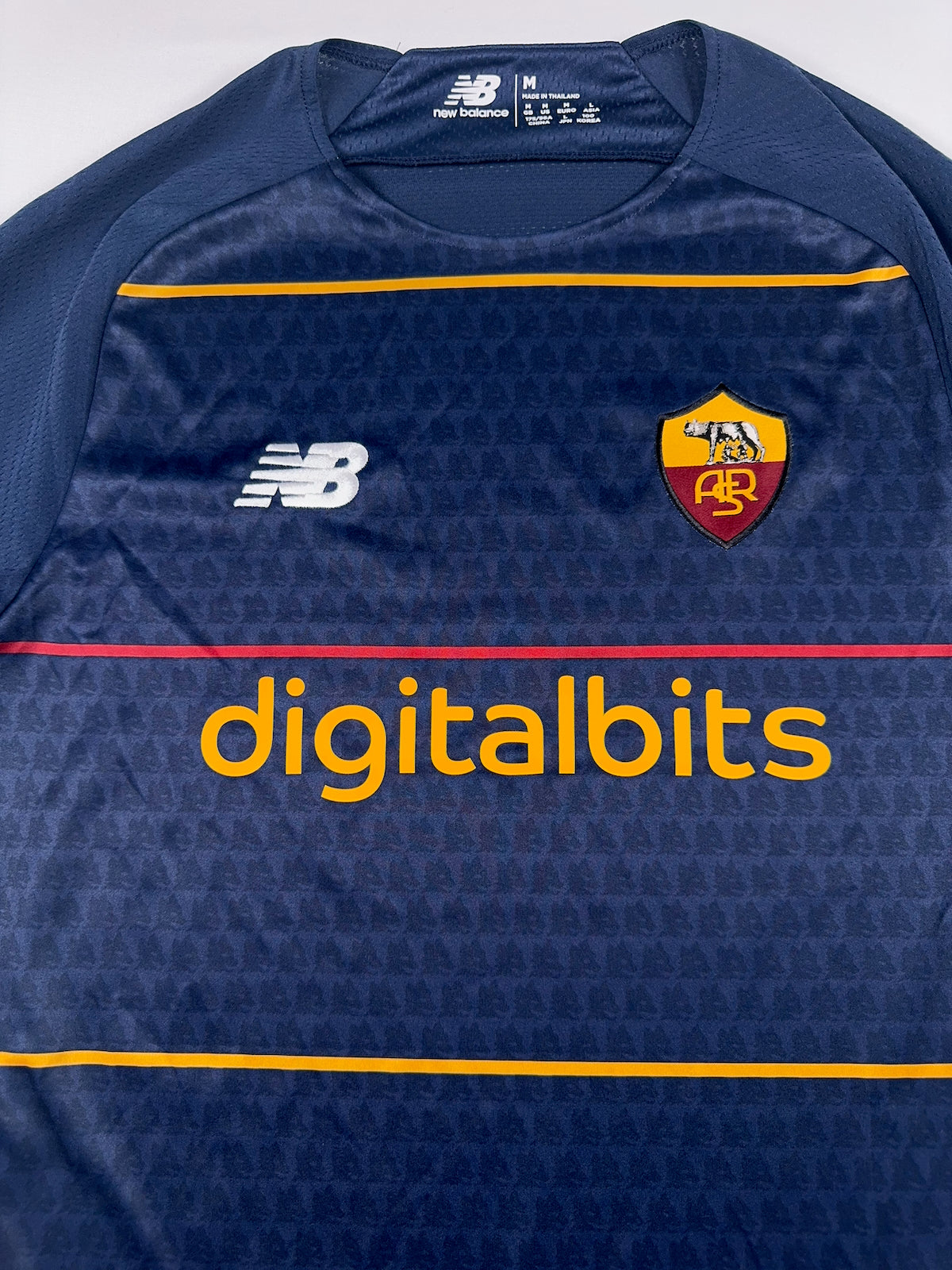 Roma 2021/22 Fourth Shirt - M