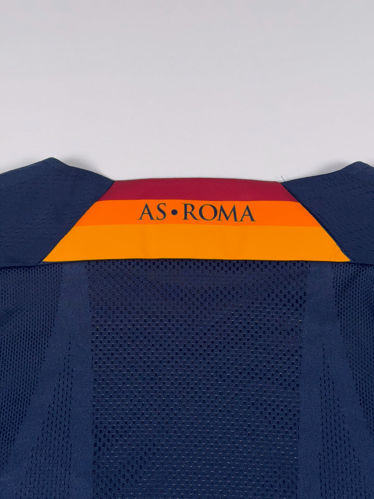 Roma 2021/22 Fourth Shirt - M