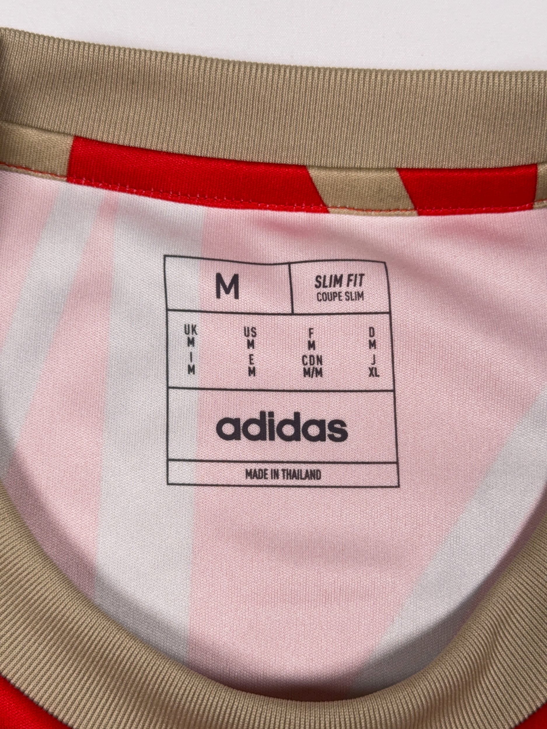 Bayern Munich 2025/26 Pre-Match Shirt - M