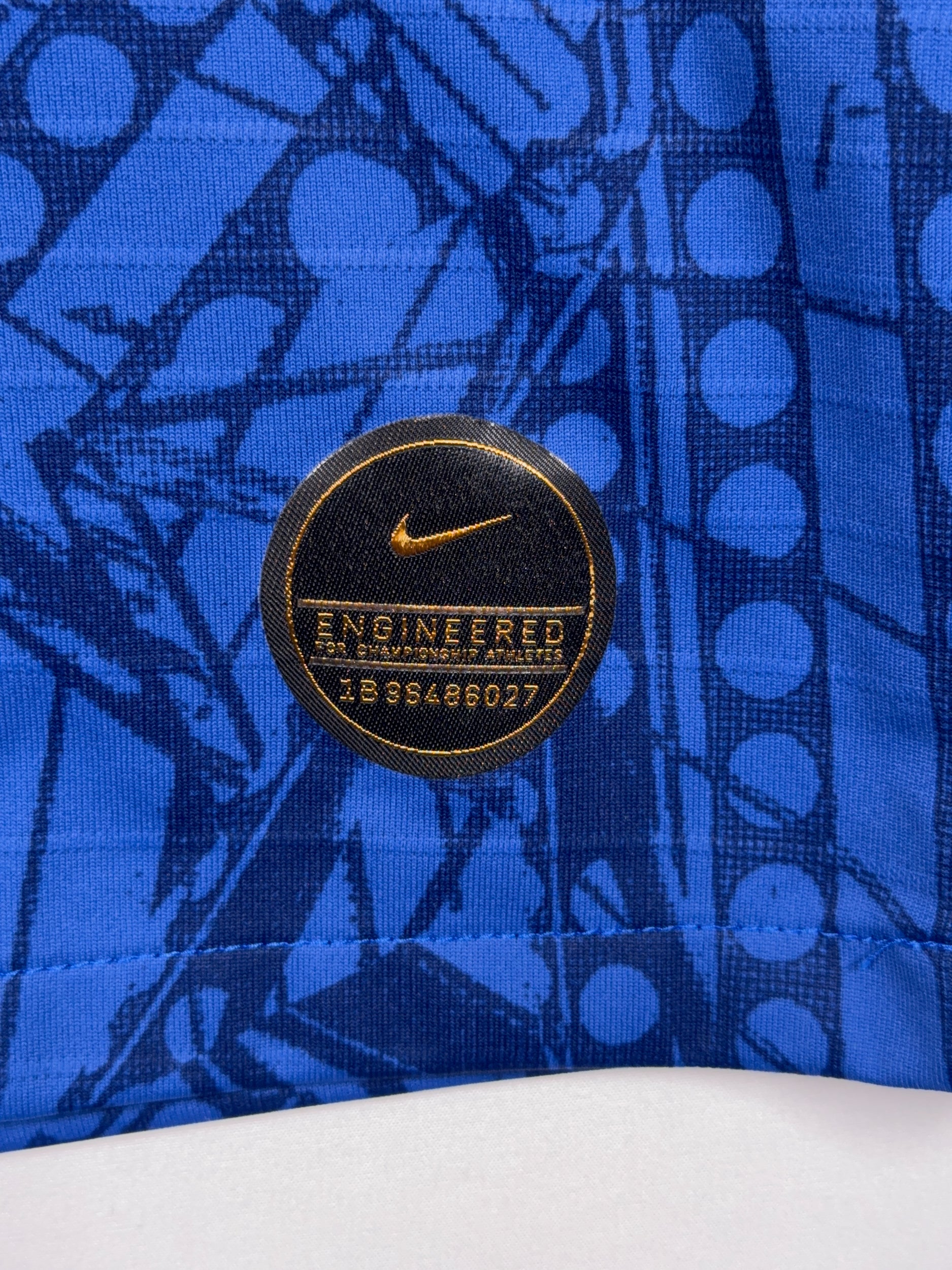 Chelsea 2019/20 Eden Hazard #10 Vaporknit Home Shirt - L
