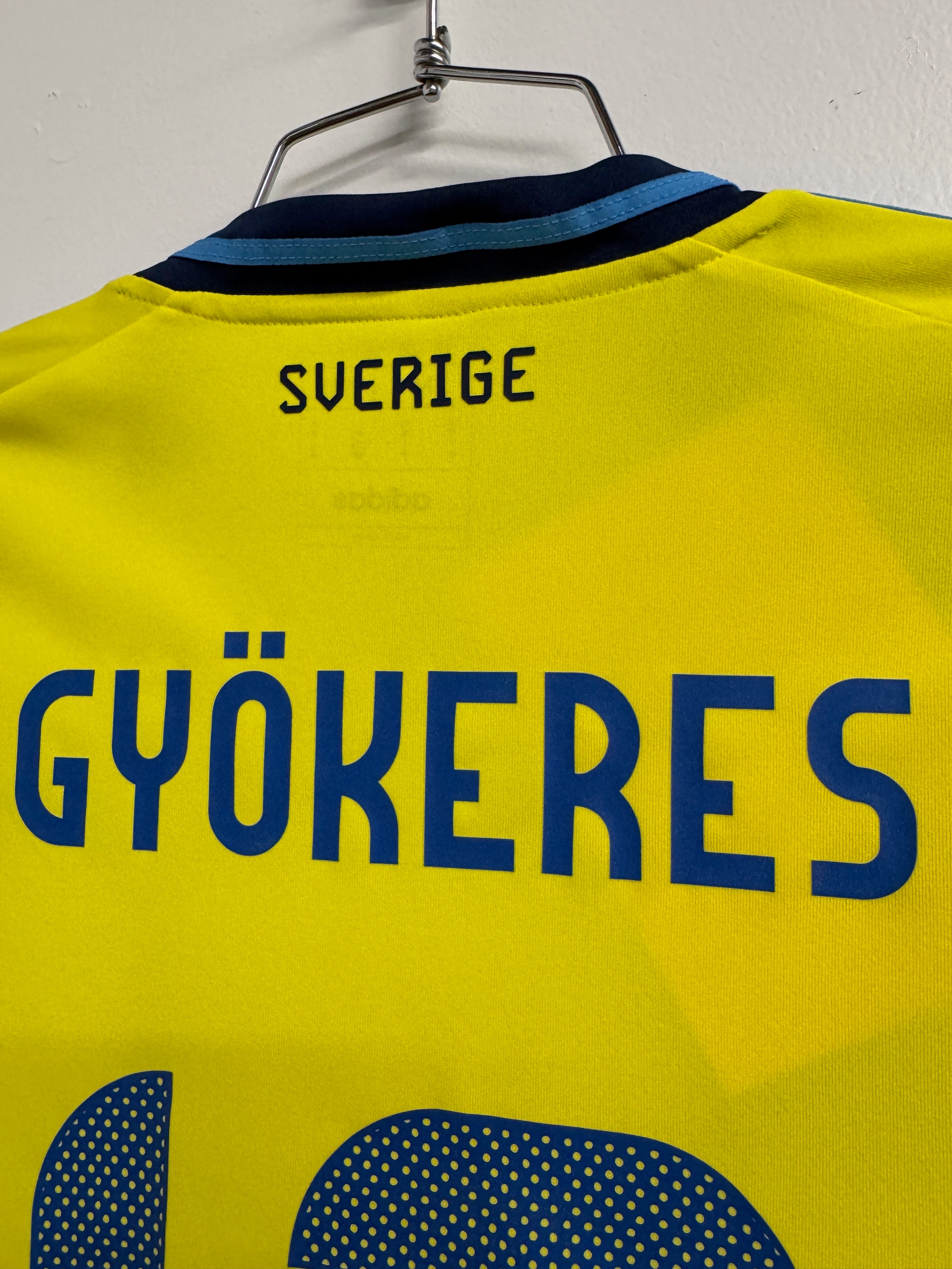 Sweden 2024 Victor Gyokeres #17 Home Shirt | Retro Screamers