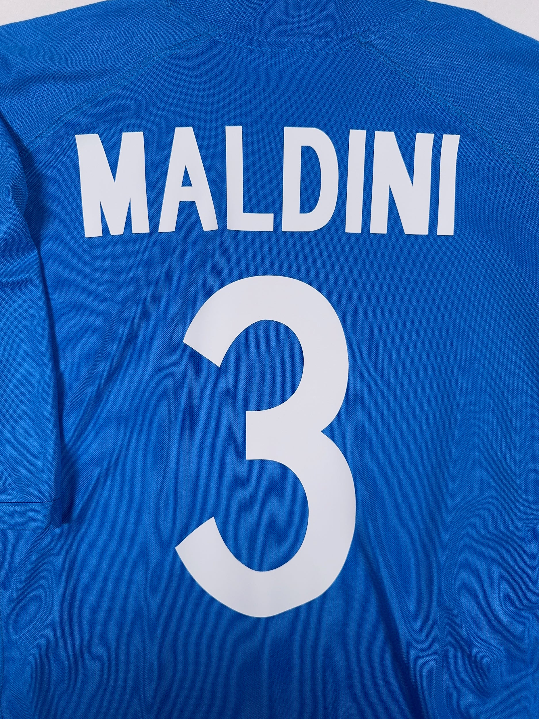 Italy 2002/03 Paolo Maldini #3 Home Shirt - L