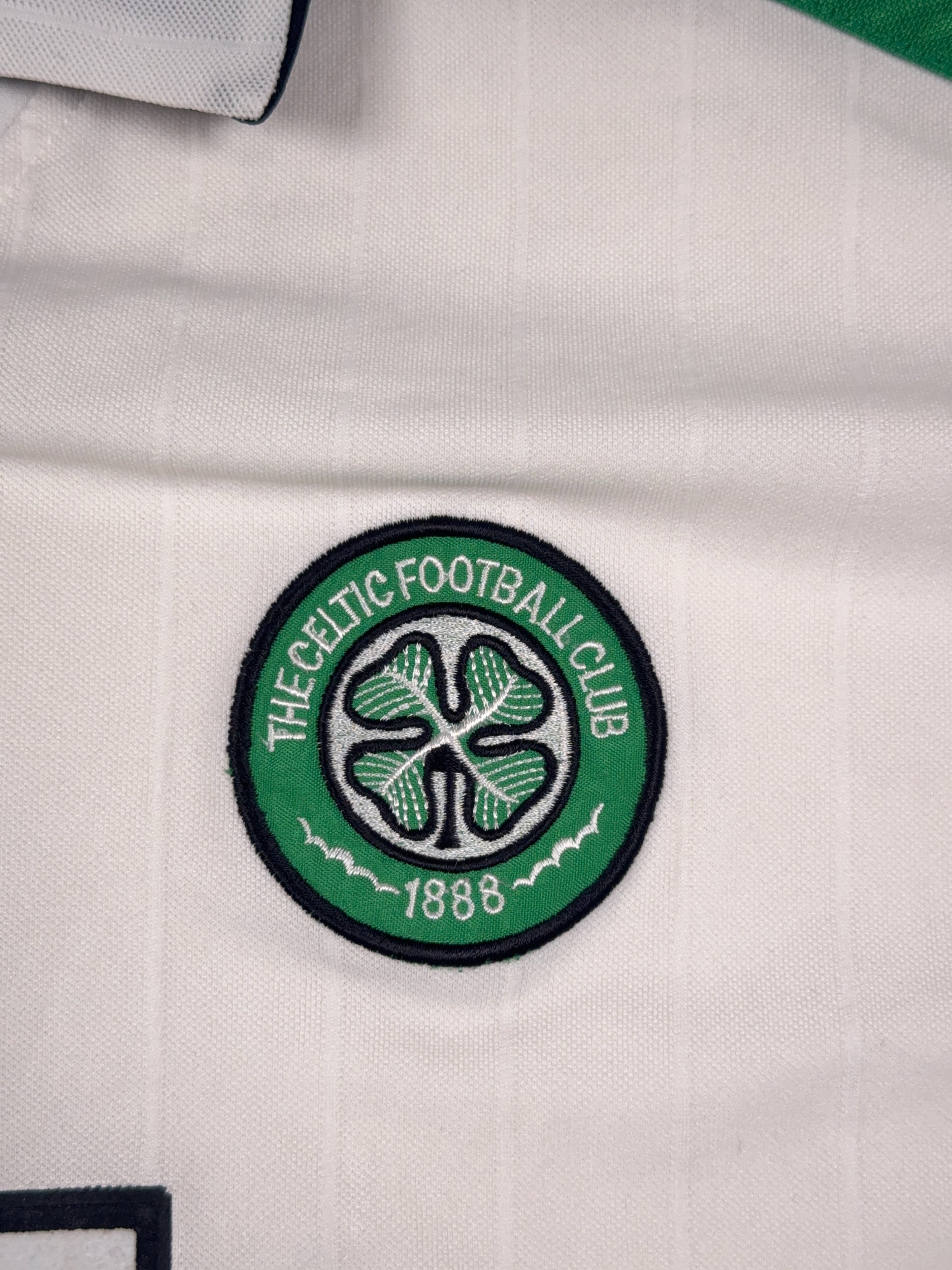 Celtic 2000/01 Henrik Larsson #7 Away Shirt - XL