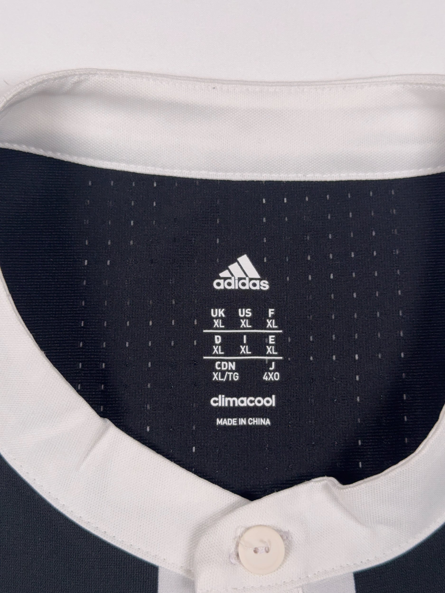 Juventus 2017/18 Paolo Dybala #10 Home Shirt - XL