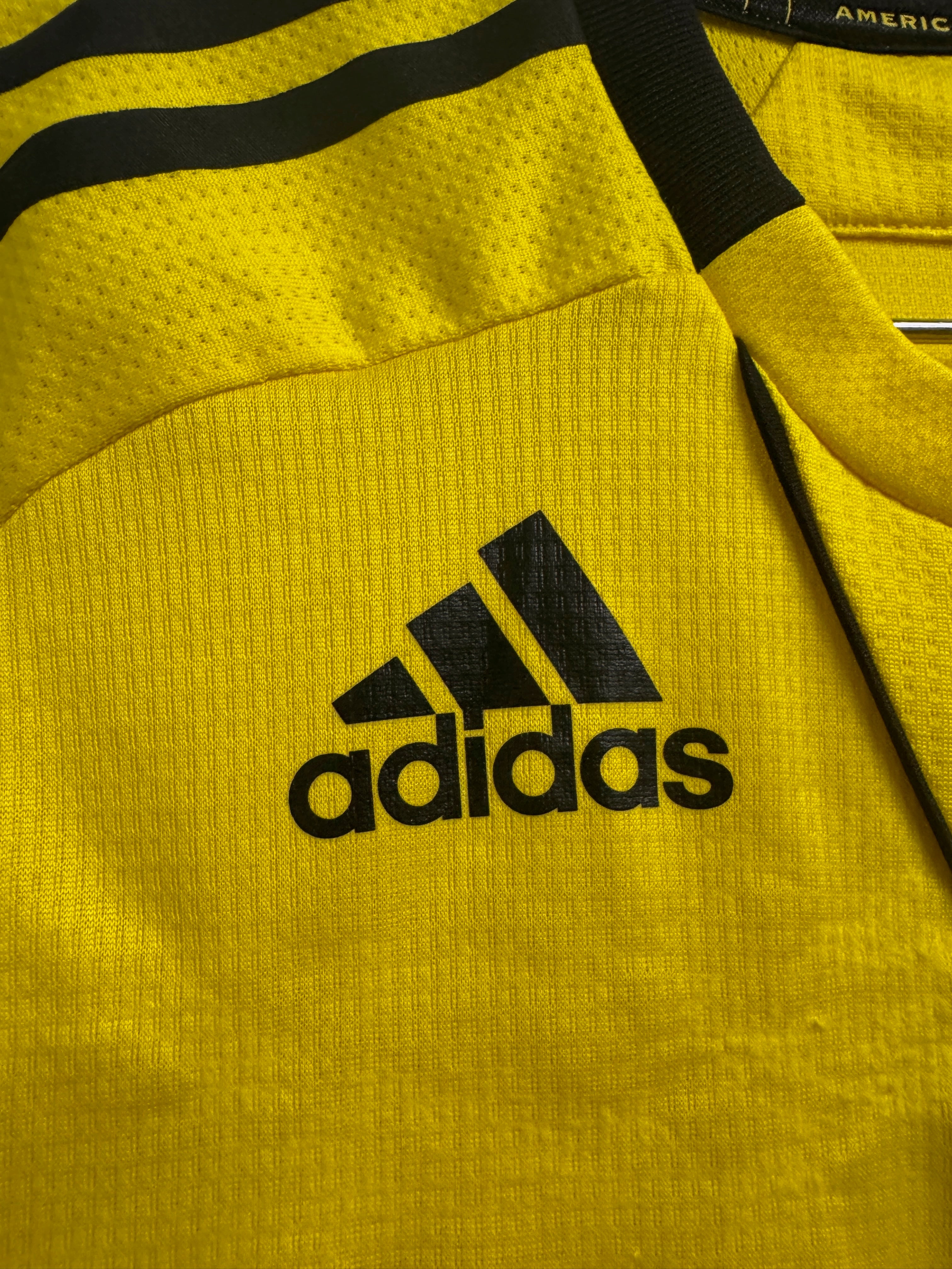 Columbus Crew 2010/12 Guillermo Barros Schelotto #7 Home Shirt | Retro Screamers