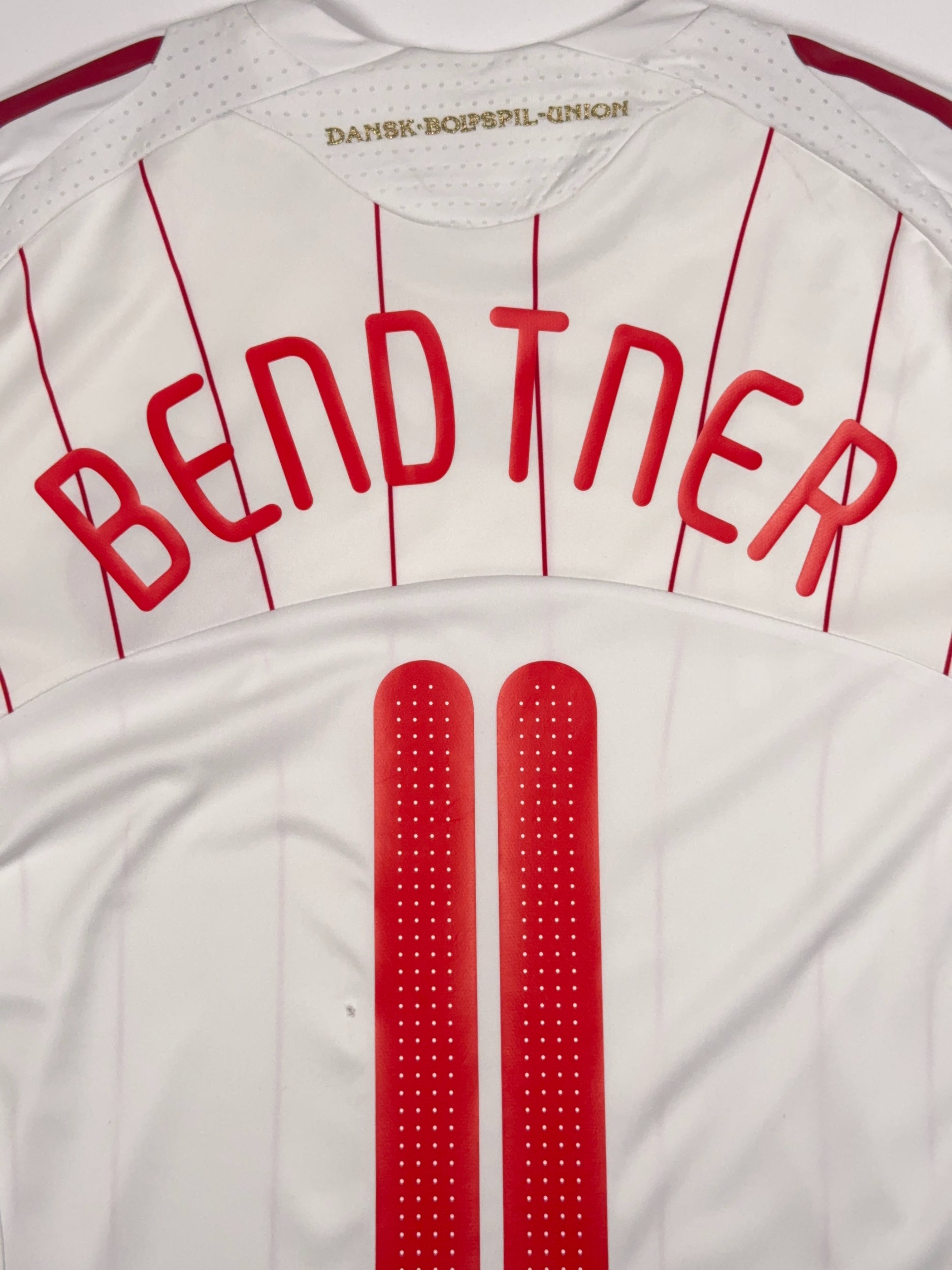 Denmark 2008/09 Nicklas Bendtner #11 Formotion Away Shirt - L