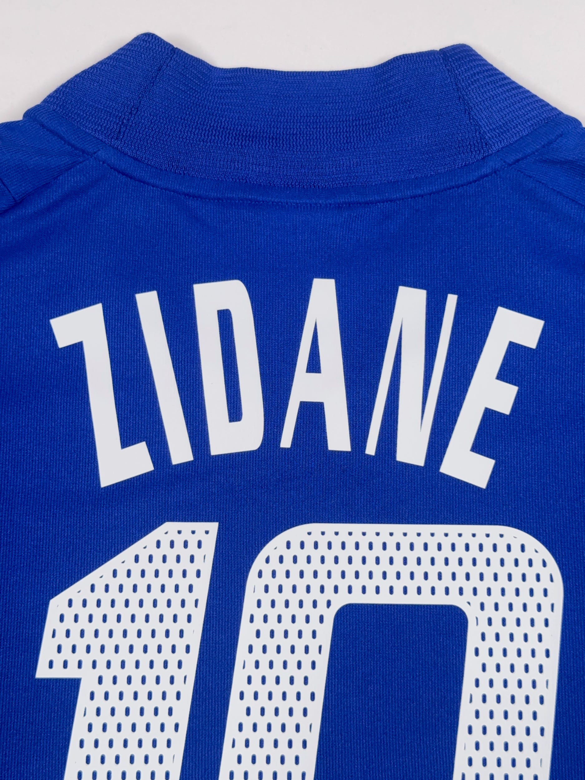 France 2002/03 Zinedine Zidane #10 Home Shirt - XL