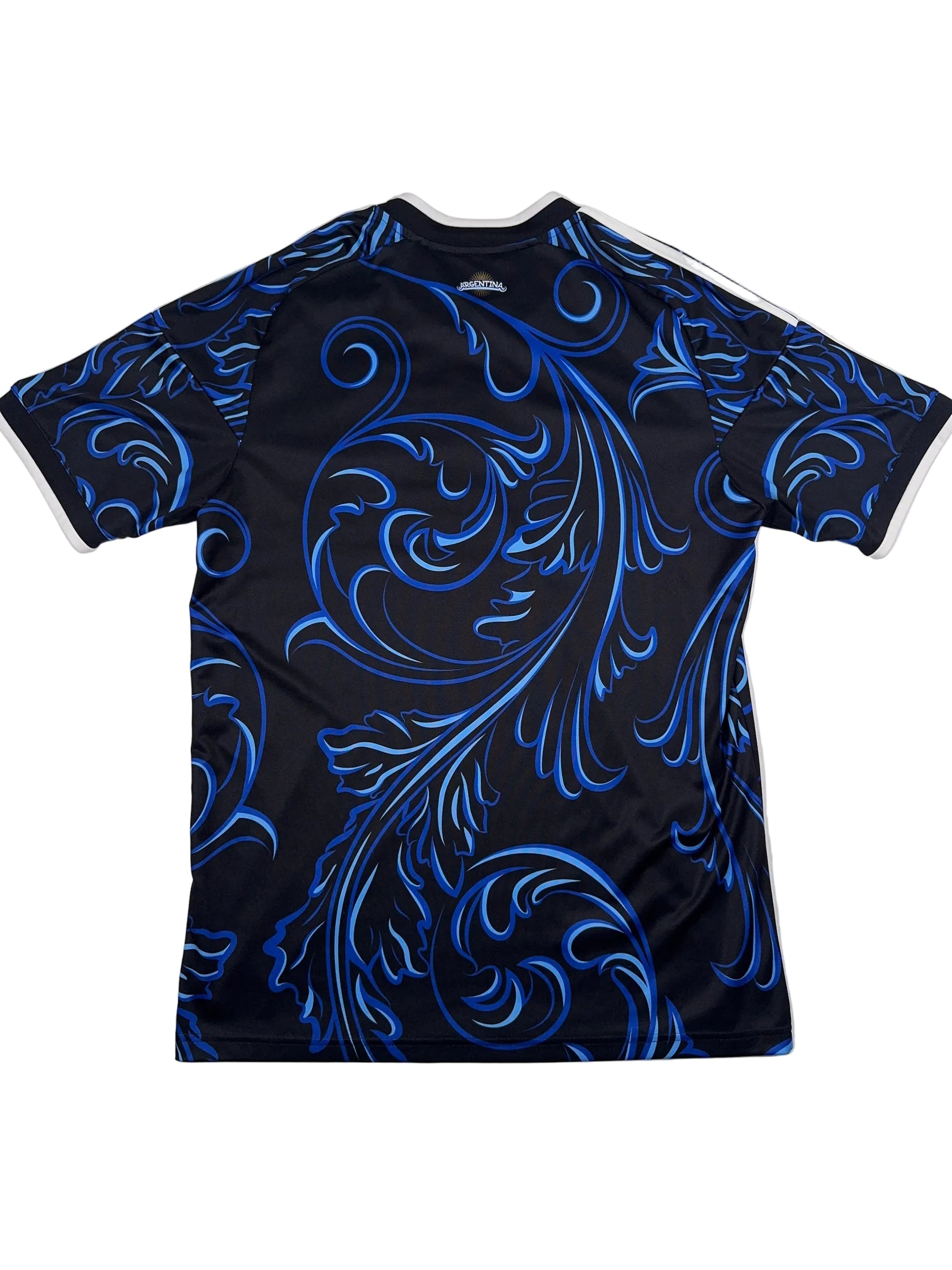 Argentina 2026/27 Away Shirt - L