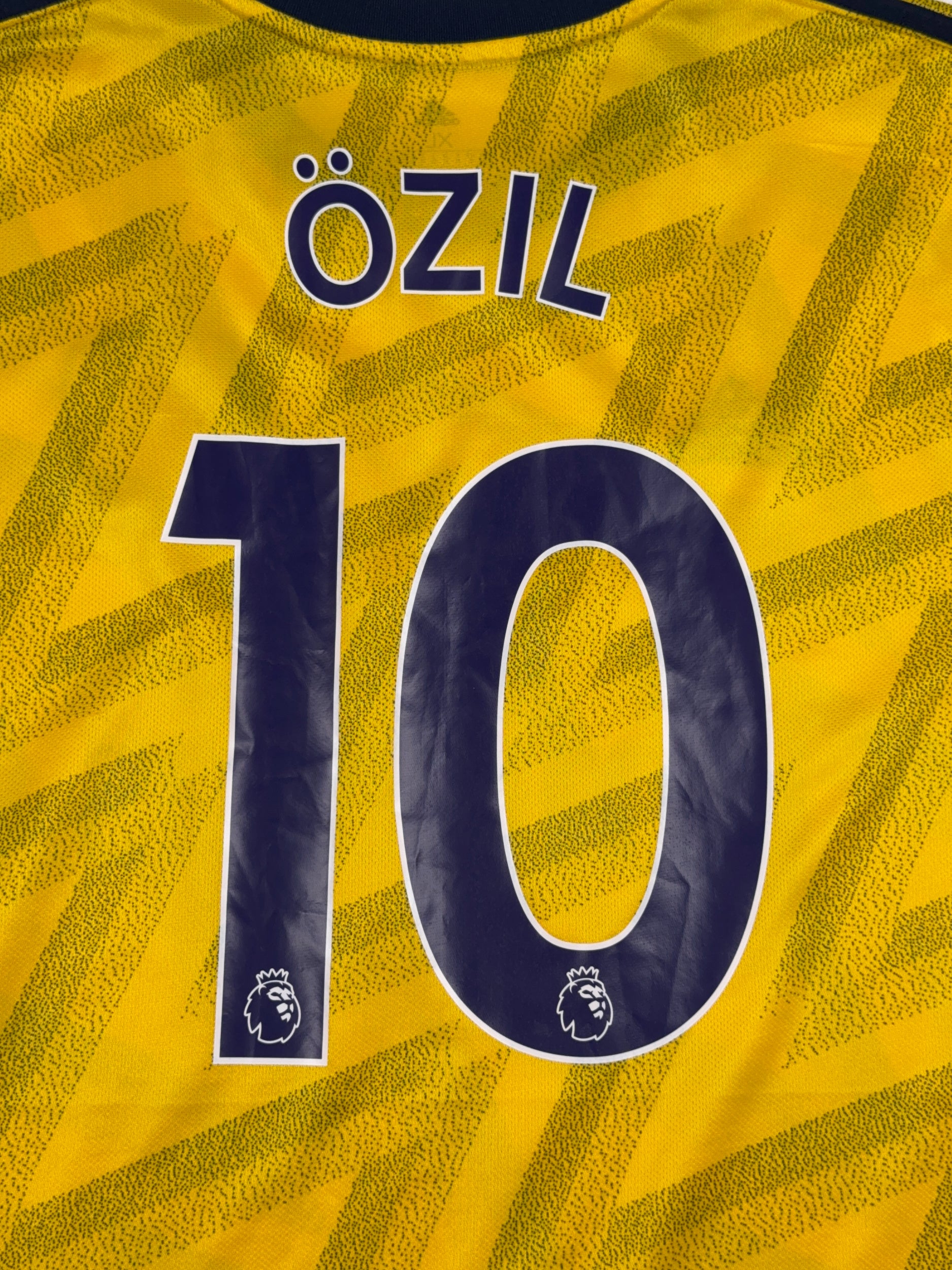Arsenal 2019/20 Mesut Ozil #10 Away Shirt - XL