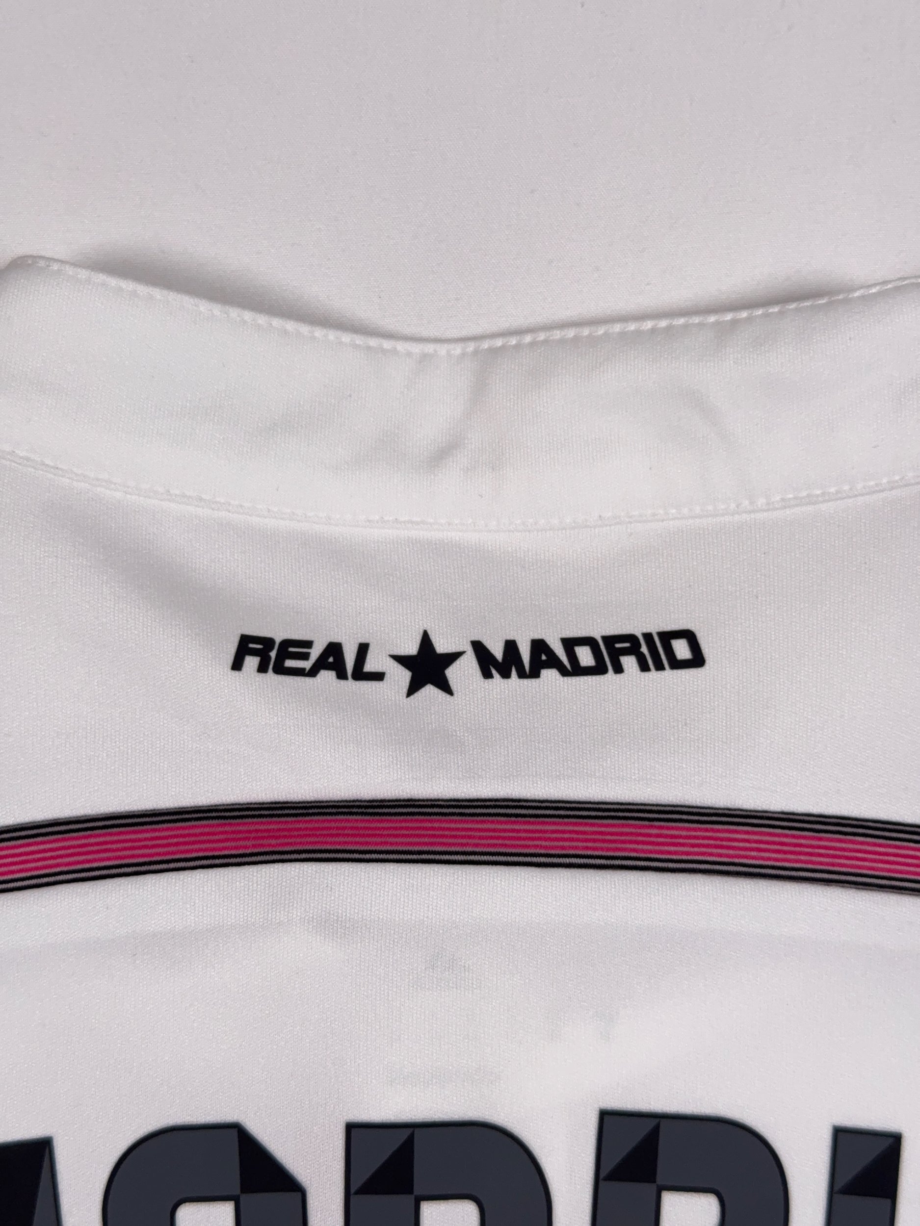 Real Madrid 2014/15 Luka Modric #19 Home Shirt - M