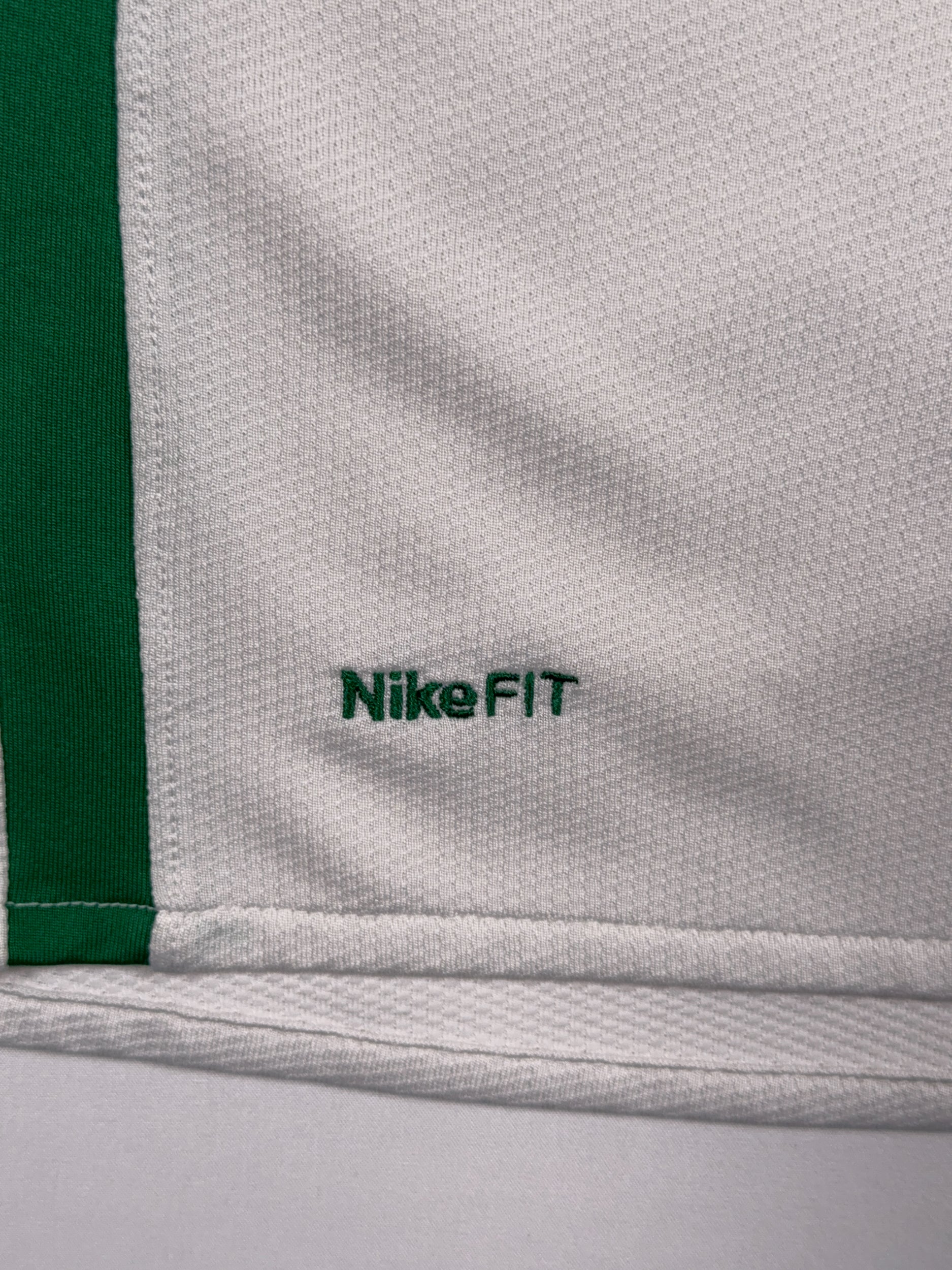 Portugal 2008/10 Cristiano Ronaldo #7 Away Shirt - L