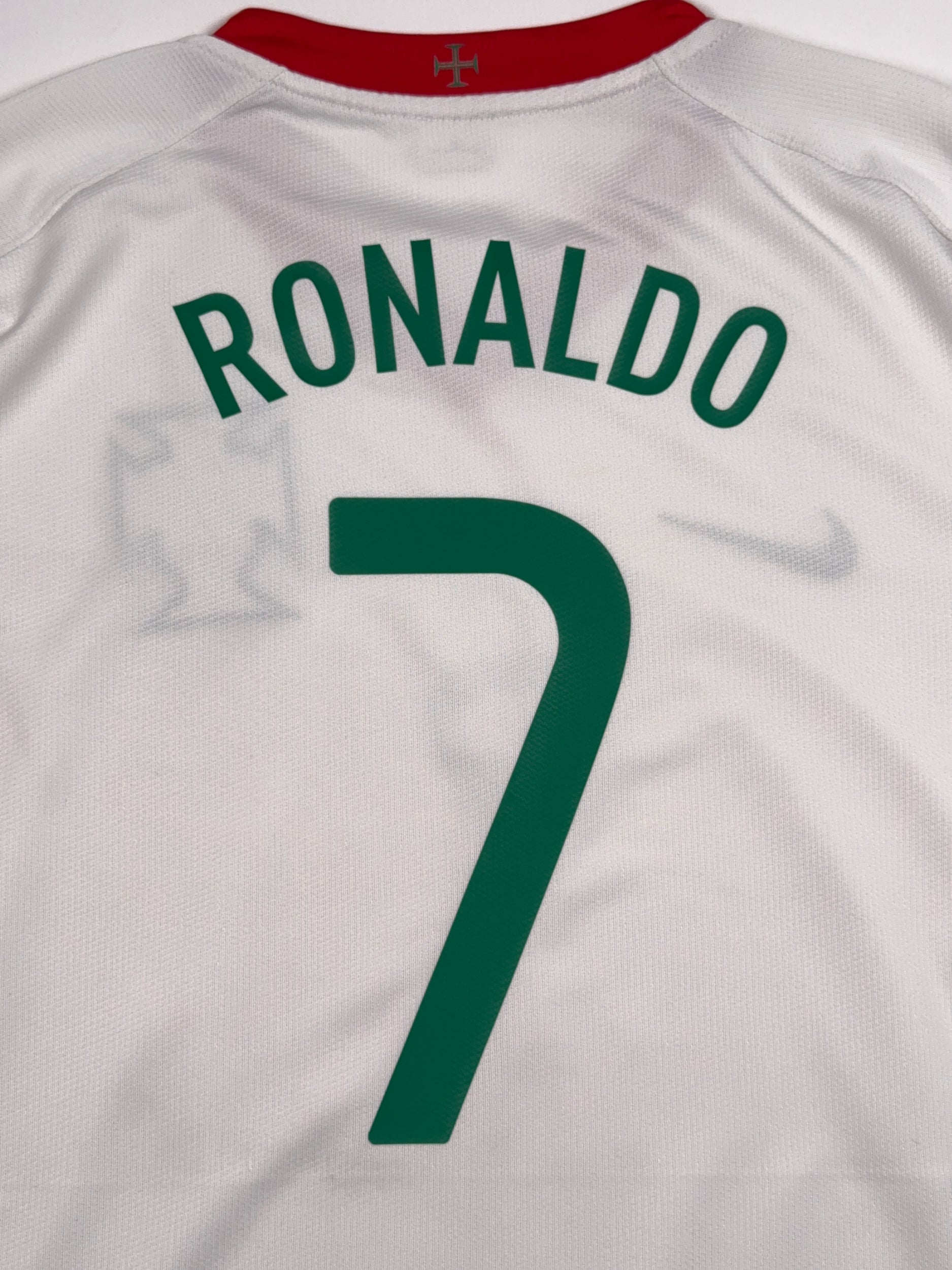 Portugal 2008/10 Cristiano Ronaldo #7 Away Shirt - L