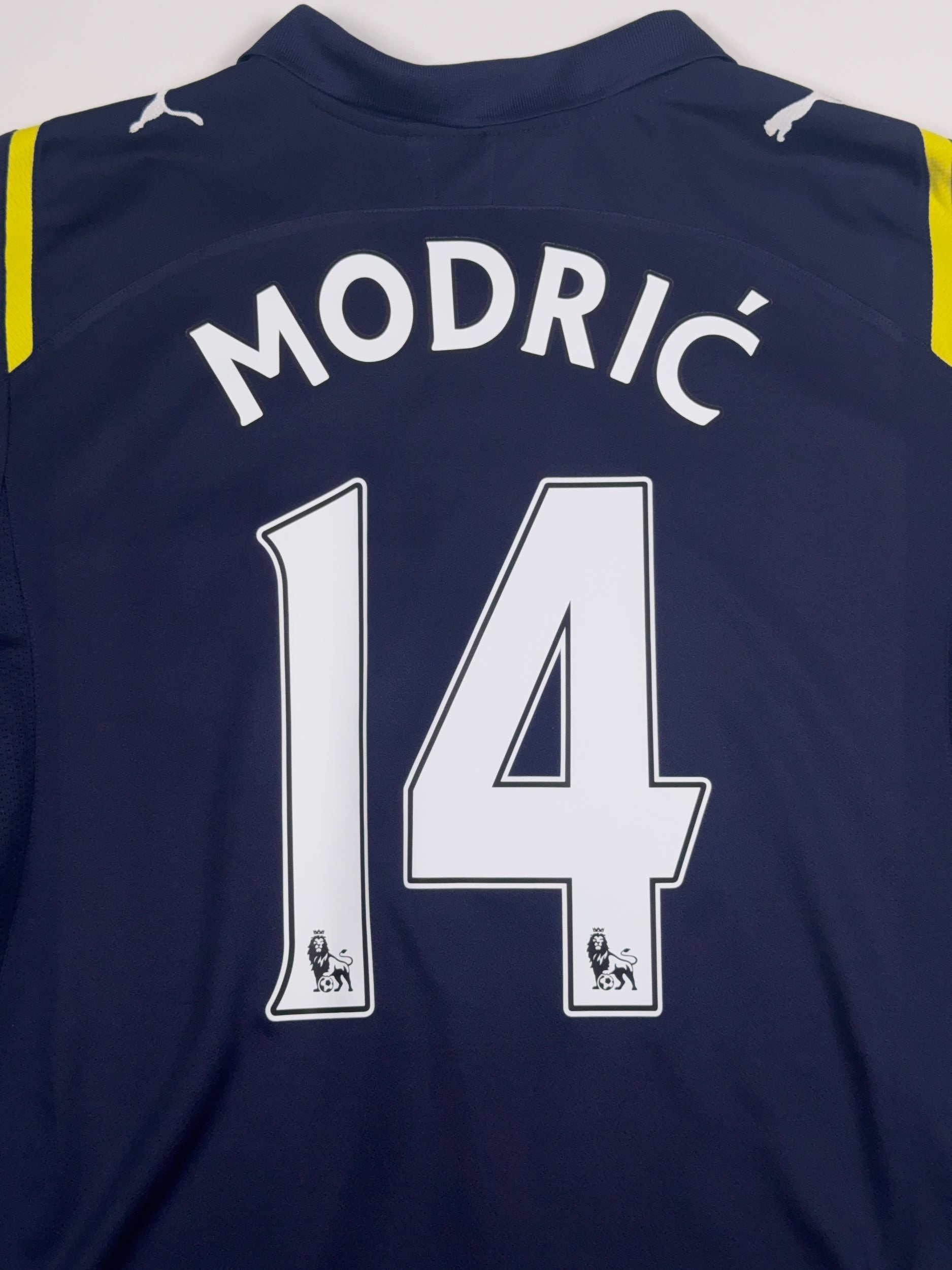Tottenham Hotspur 2009/10 Luka Modrić #14 Away Shirt - XL