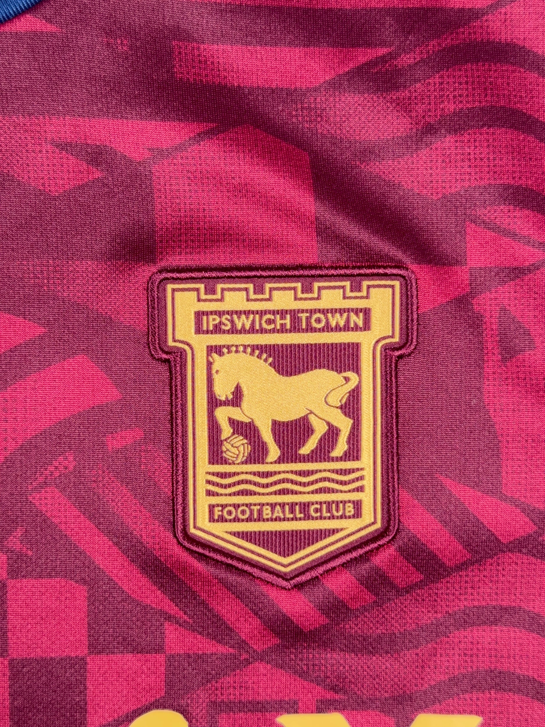 Ipswich Town 2024/25 Away Shirt - M