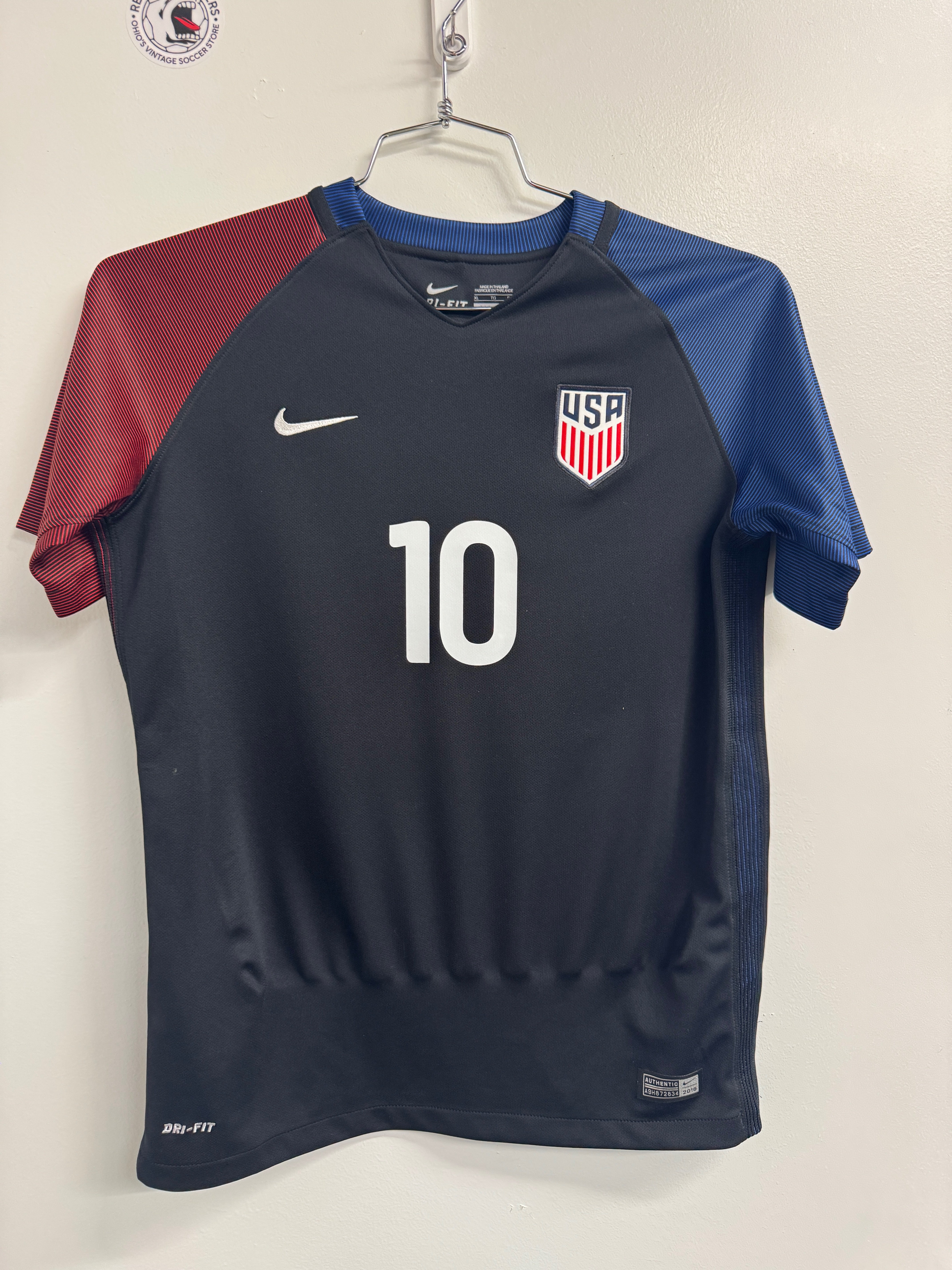 USA 2016/17 Darlington Nagbe #10 Away Shirt | Retro Screamers