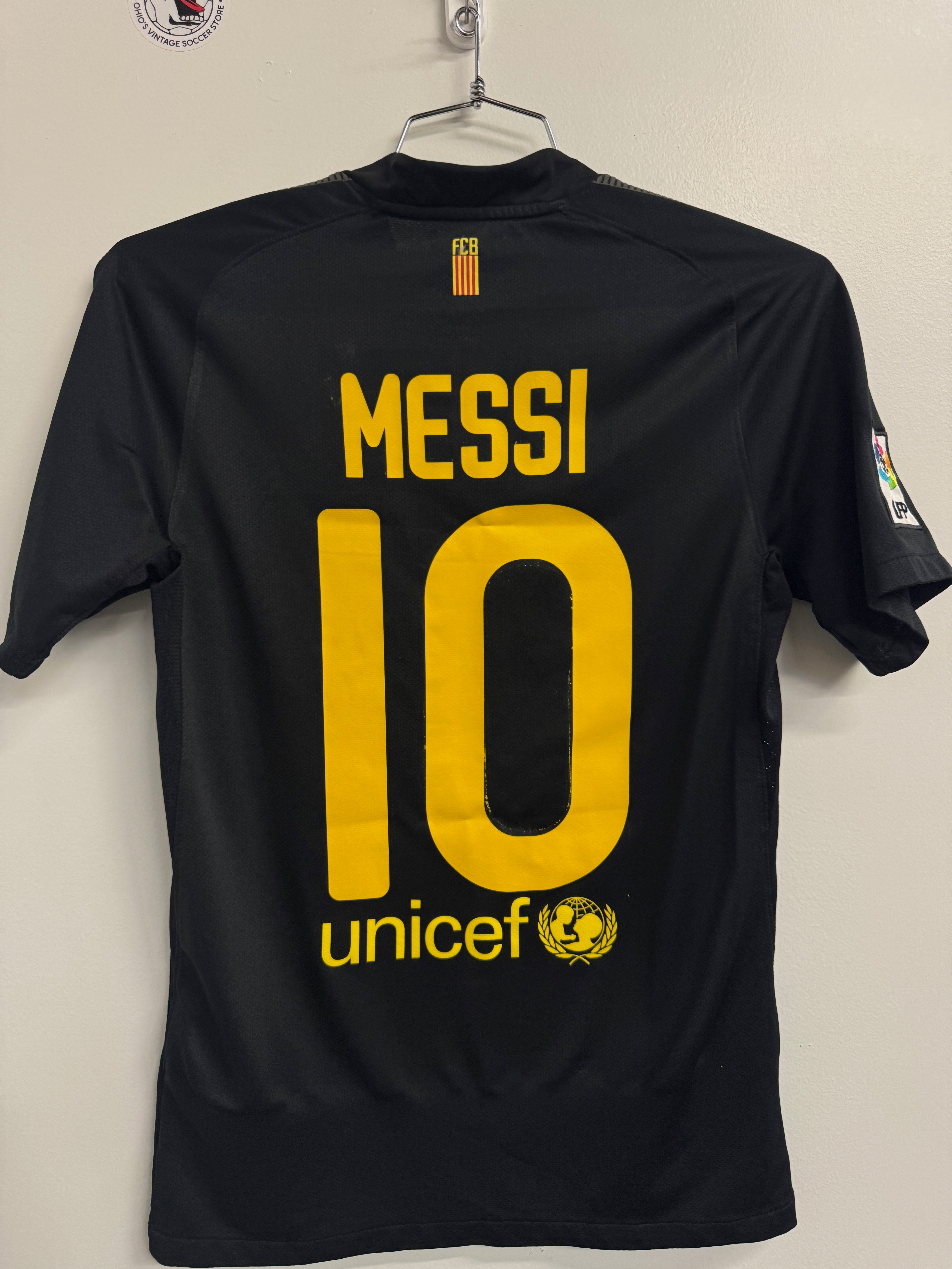 Barcelona 2011/12 Lionel Messi #10 Away Shirt | Retro Screamers