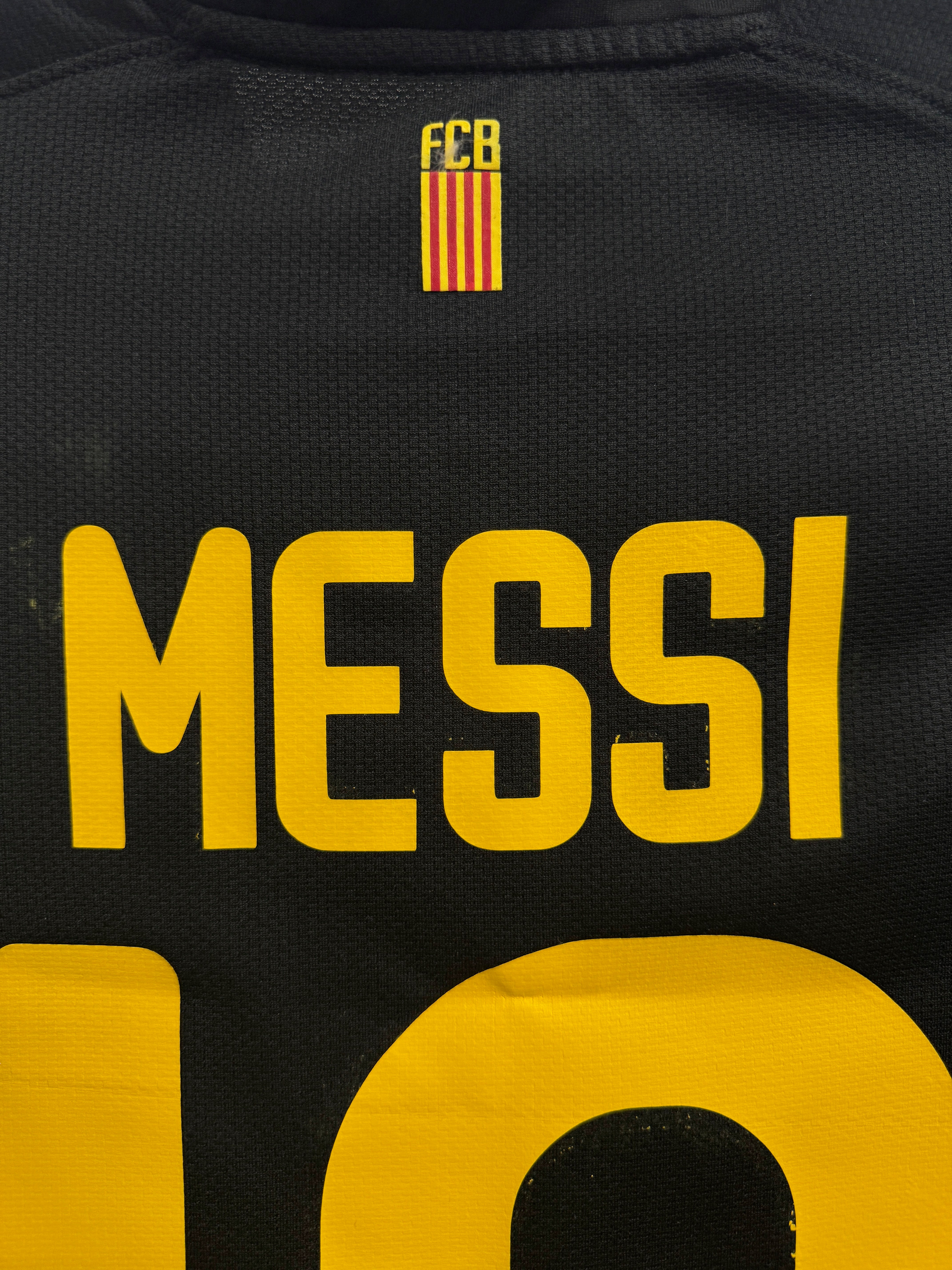 Barcelona 2011/12 Lionel Messi #10 Away Shirt | Retro Screamers