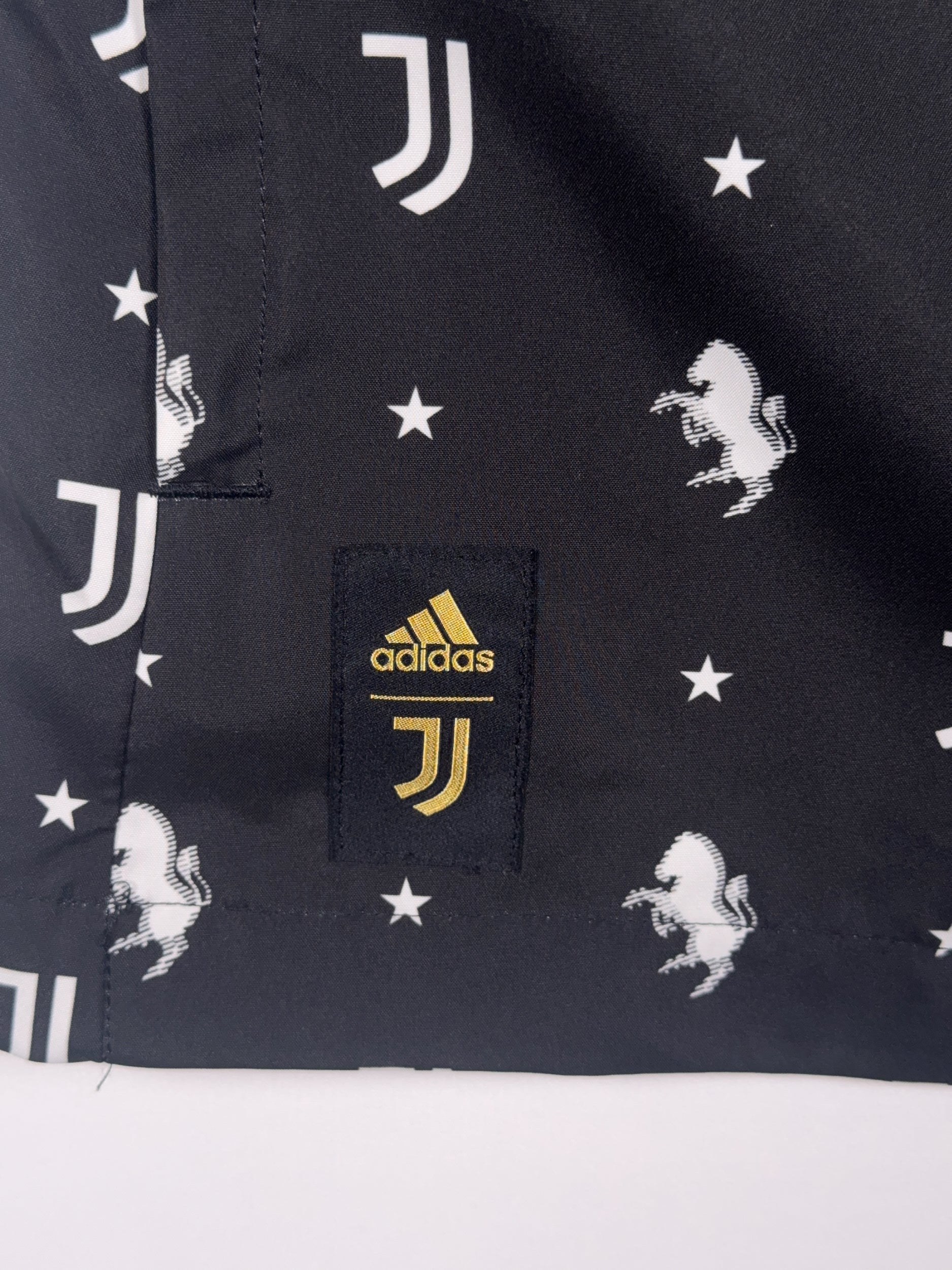 Juventus 2022/23 Monogram Windbreaker Jacket - L