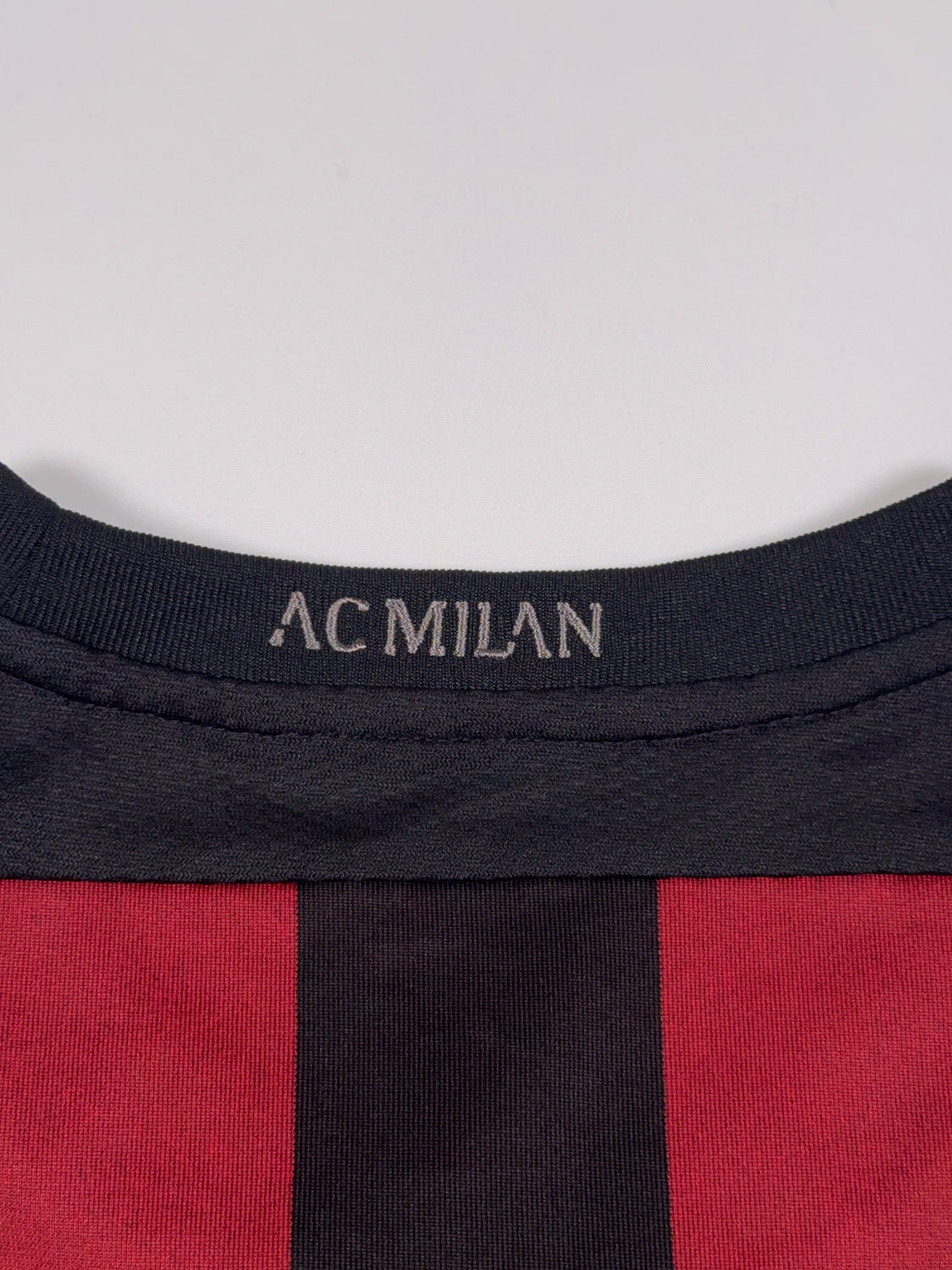 AC Milan 2015/16 Home Shirt - L