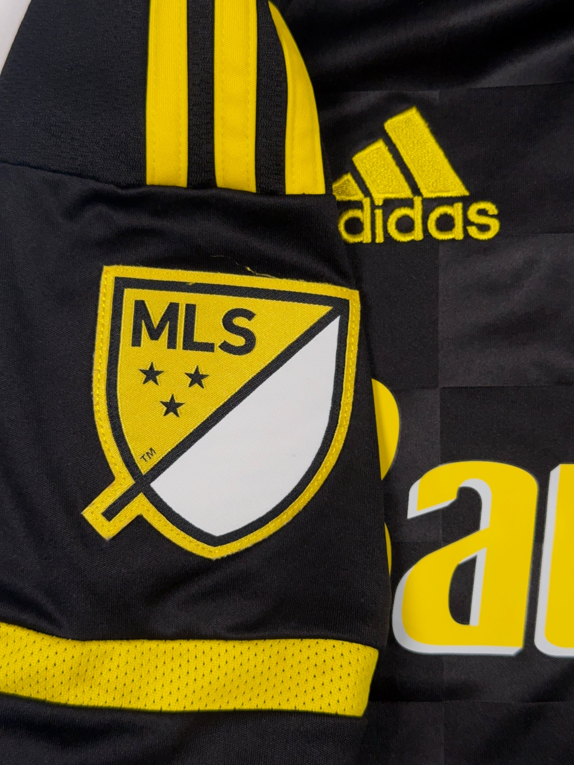 Columbus Crew 2015/17 Away Shirt - S