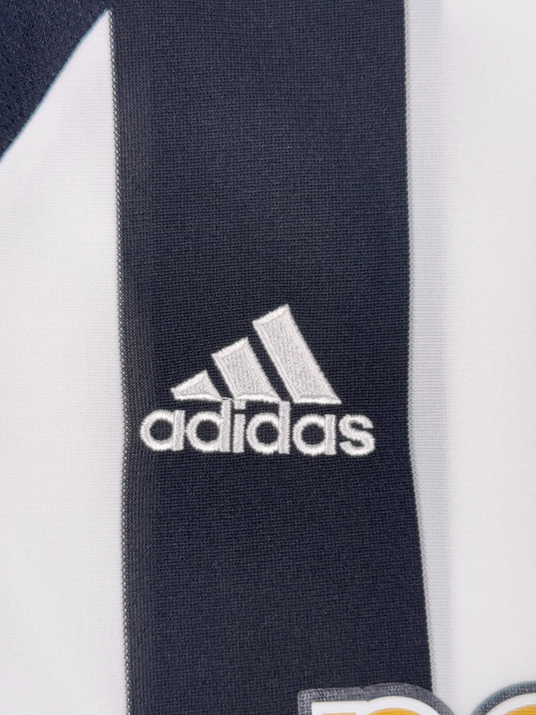 Newcastle United 2005/06 Home Shirt - M
