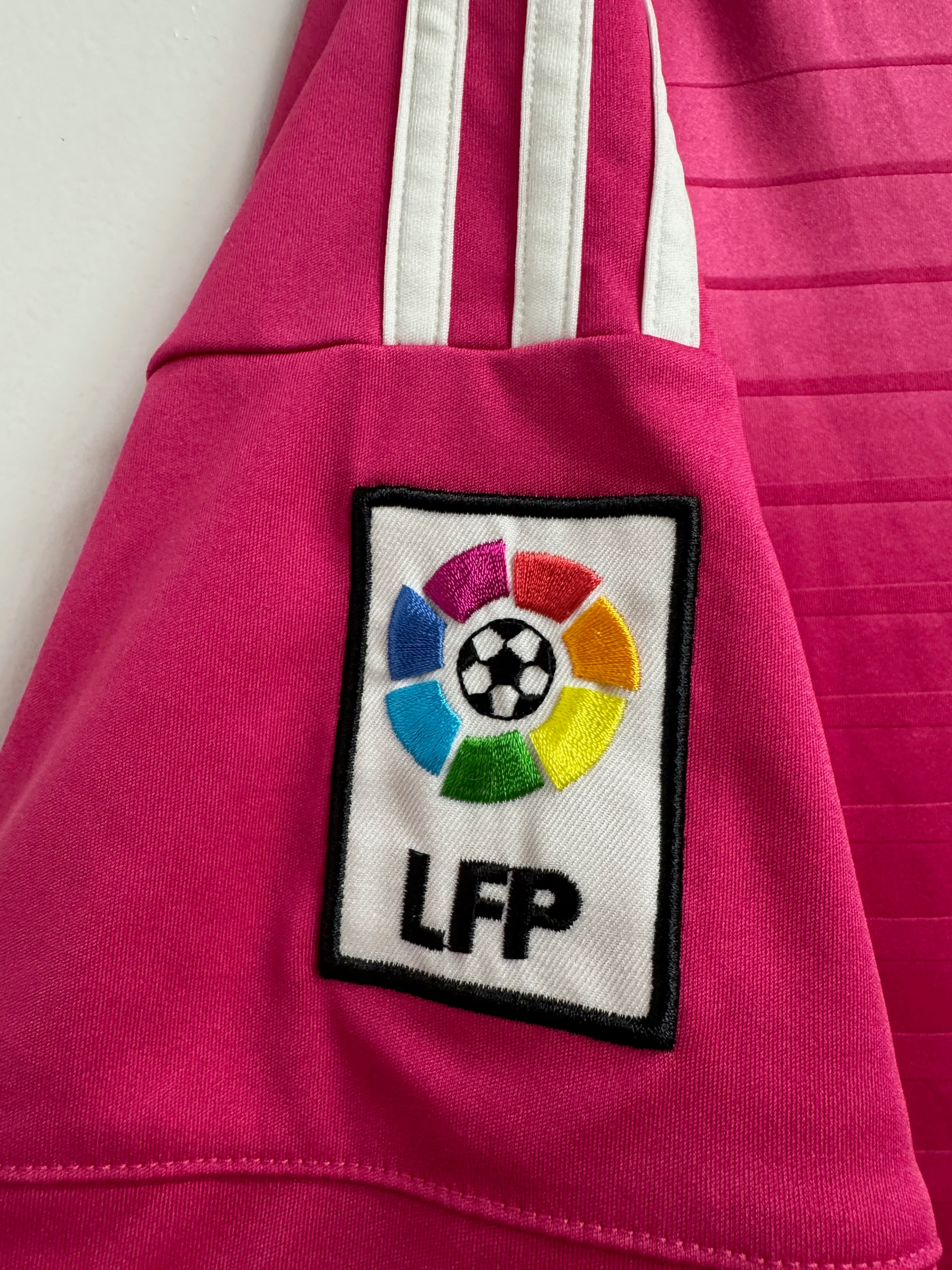 Real Madrid 2014 Chicharito #14 Away Shirt - XL