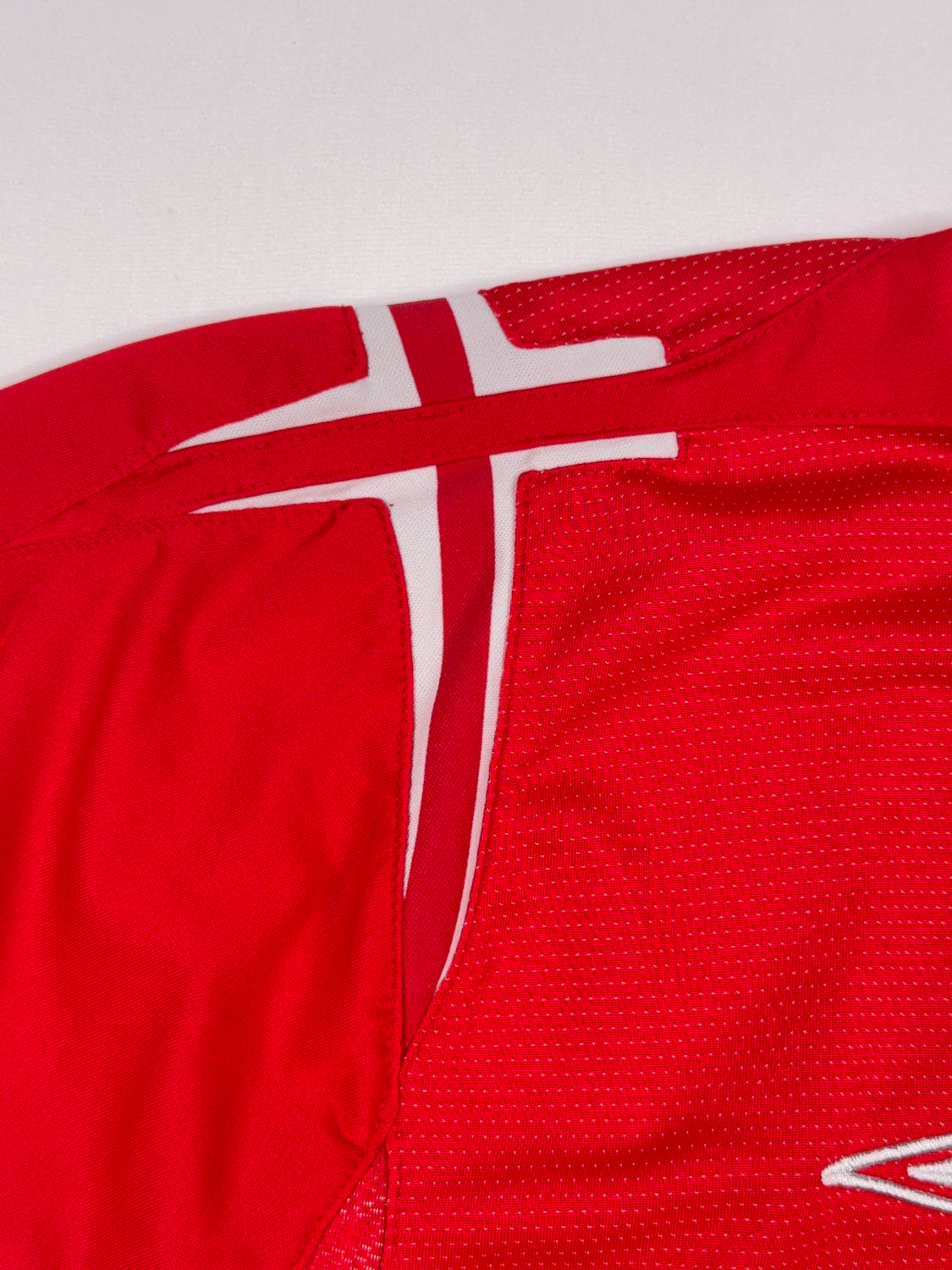 England 2004/05 Away Shirt - XL