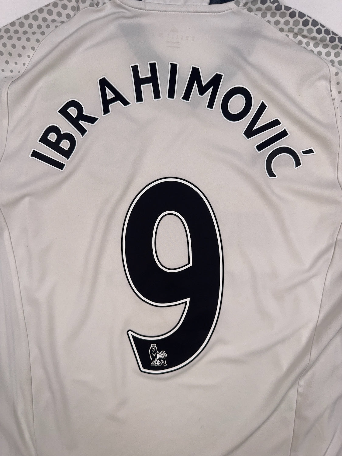 NAMESET Manchester United 2016/17 Zlatan Ibrahimovic #9 Auswärtstrikot – M