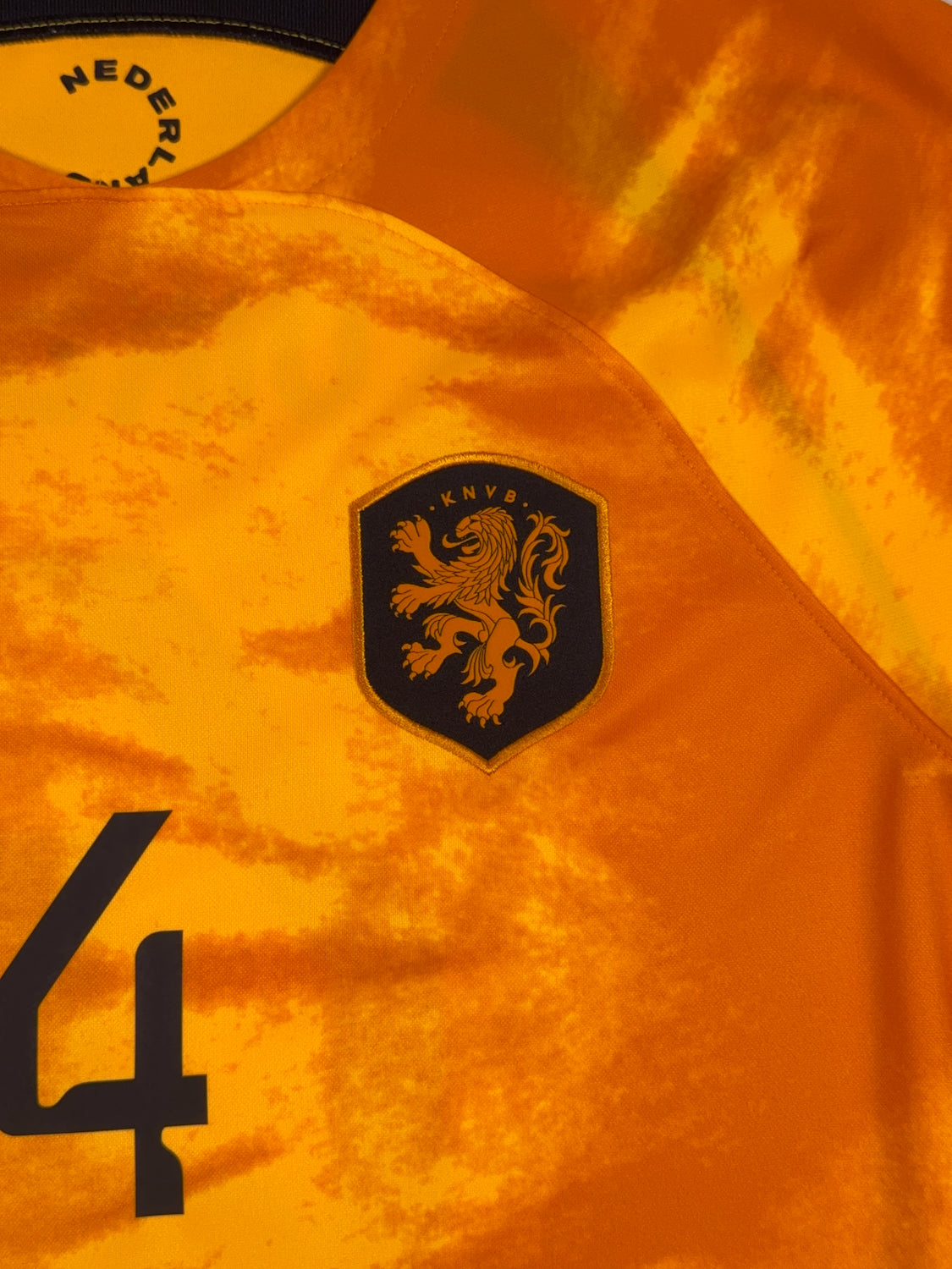 Netherlands 2022/23 Virgil Van Dijk #4 Home Longsleeve Shirt - M