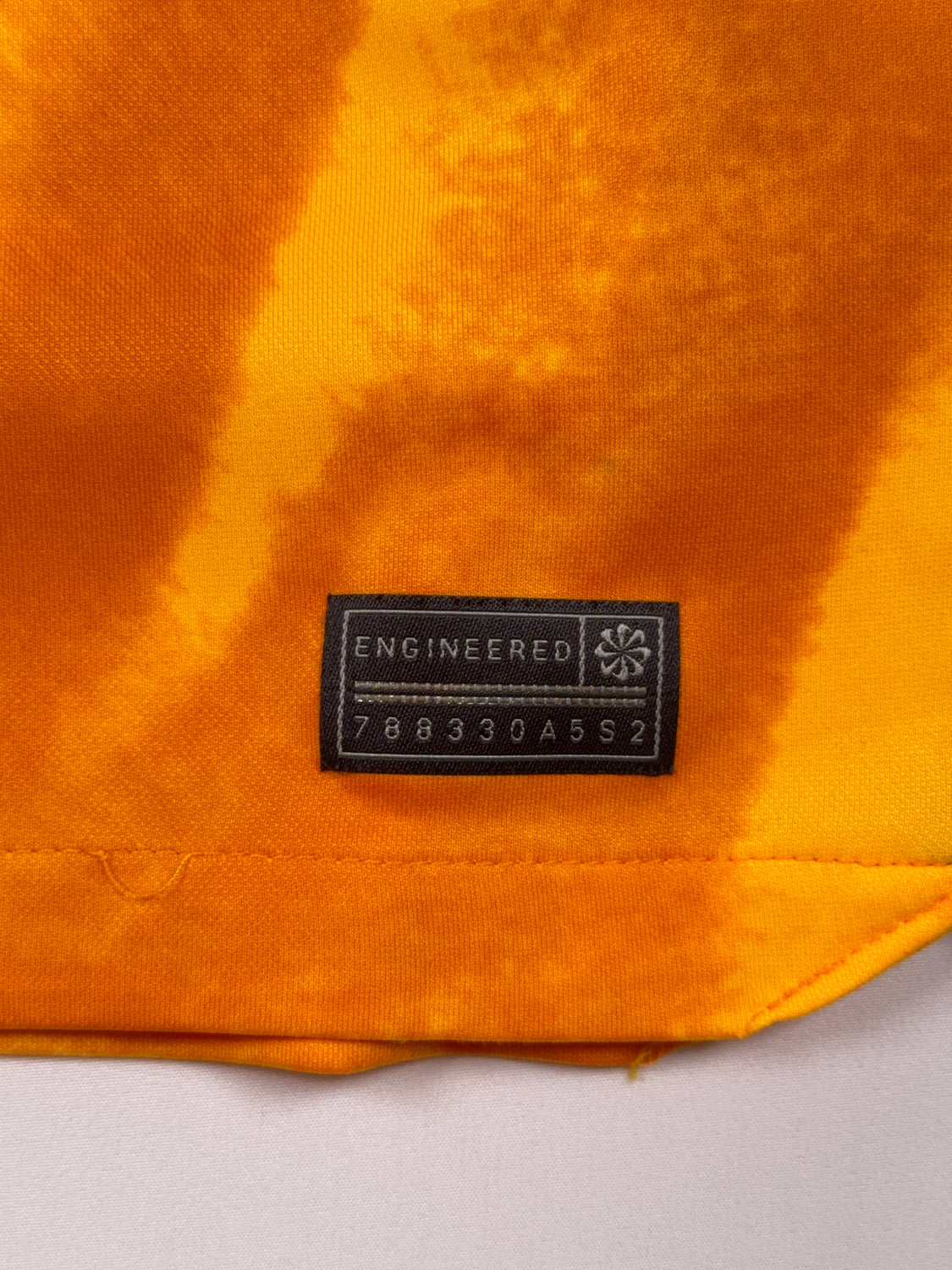 Netherlands 2022/23 Virgil Van Dijk #4 Home Longsleeve Shirt - M