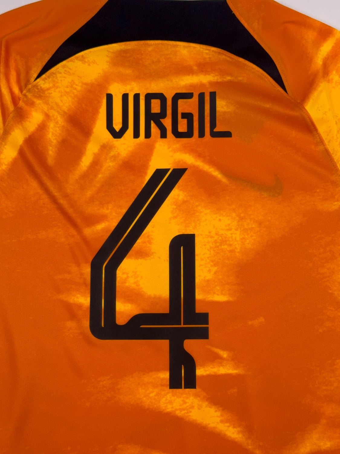 Netherlands 2022/23 Virgil Van Dijk #4 Home Longsleeve Shirt - M