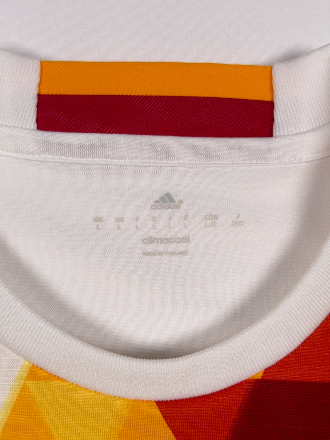 Spain 2016/17 Away Shirt - L
