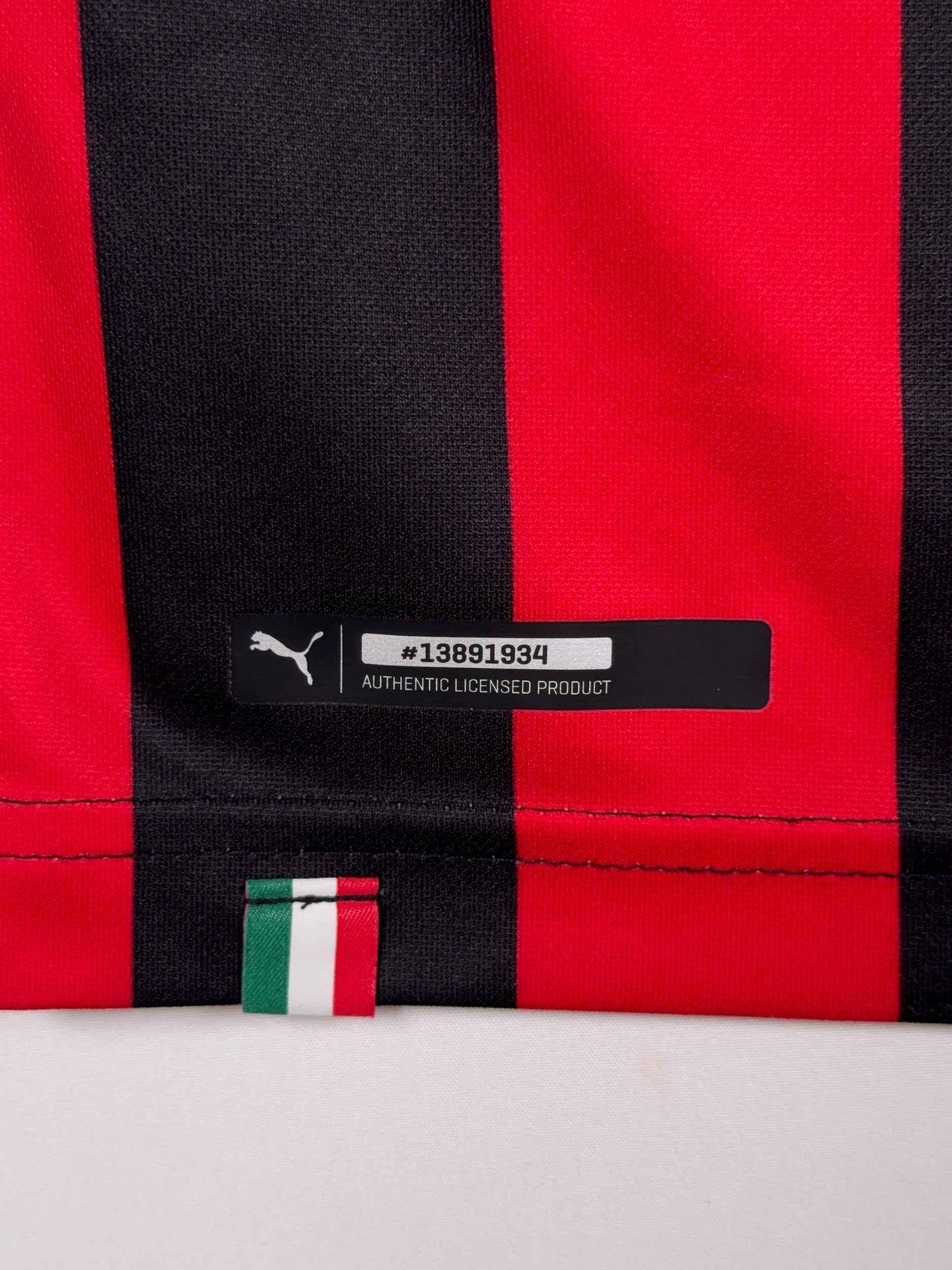 AC Milan 2018/19 Riccardo Montolivo #18 Home Shirt - M