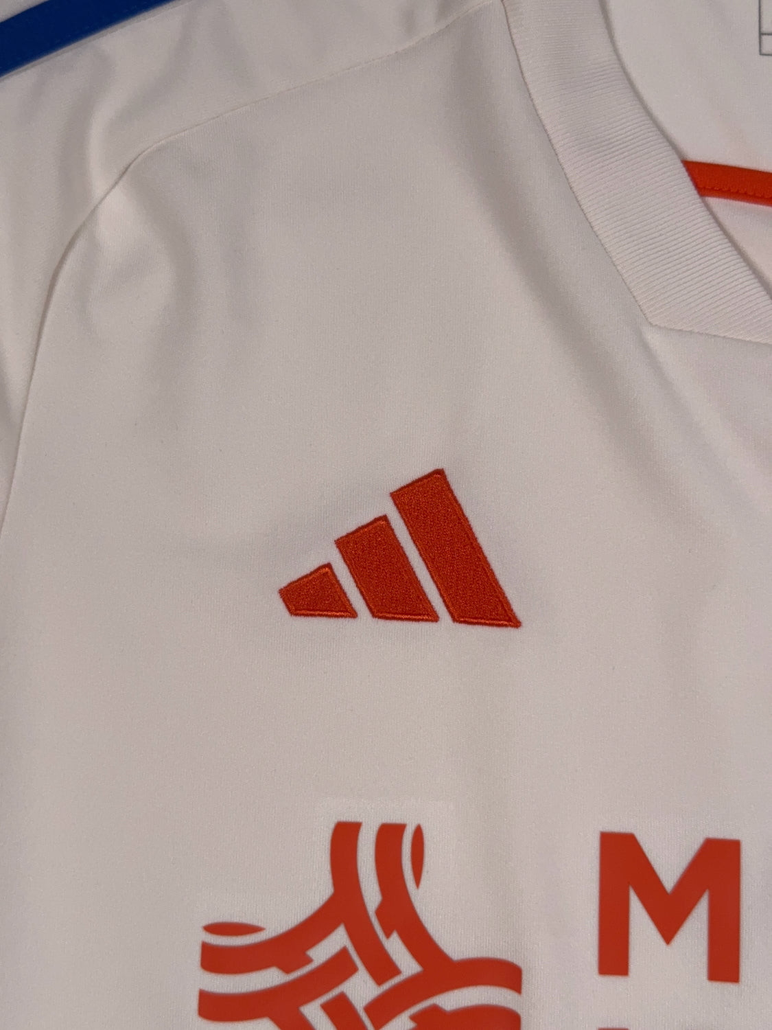 FC Cincinnati 2024/25 Away Shirt - M
