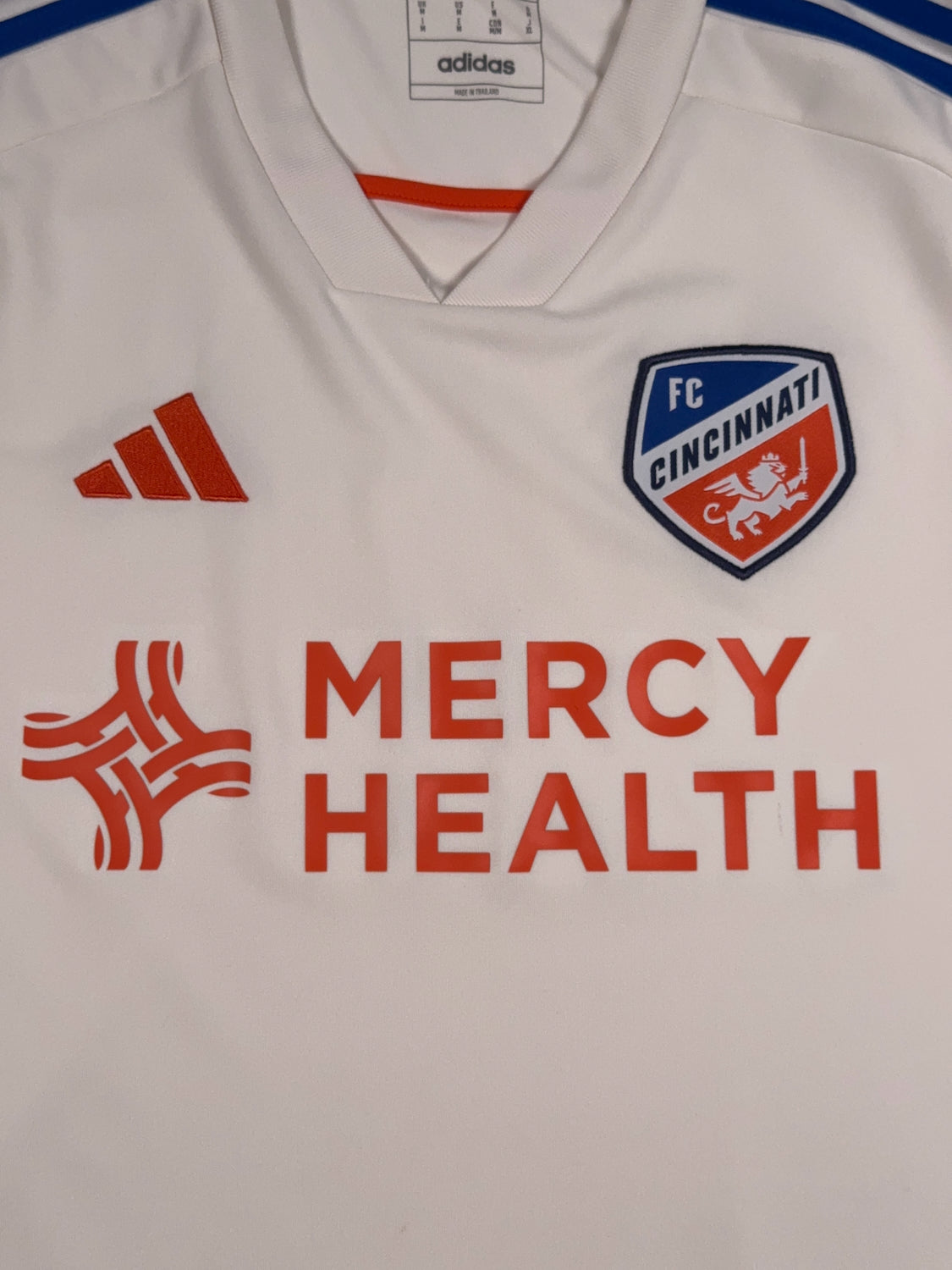 FC Cincinnati 2024/25 Away Shirt - M
