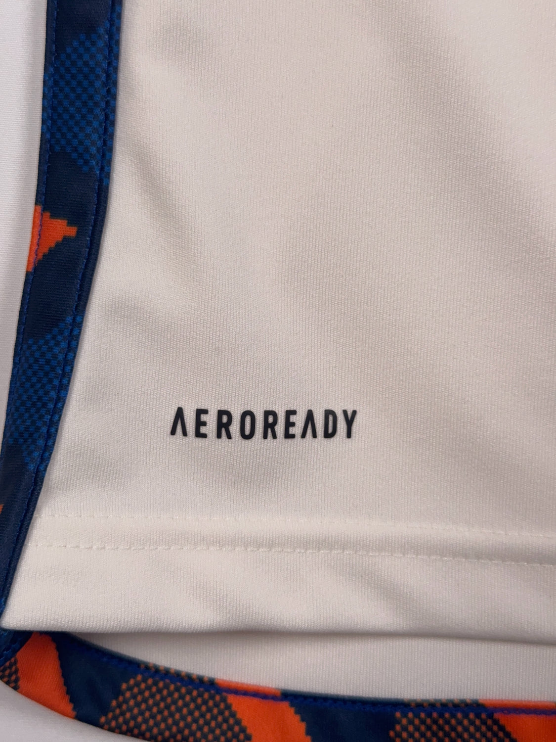 FC Cincinnati 2024/25 Away Shirt - M