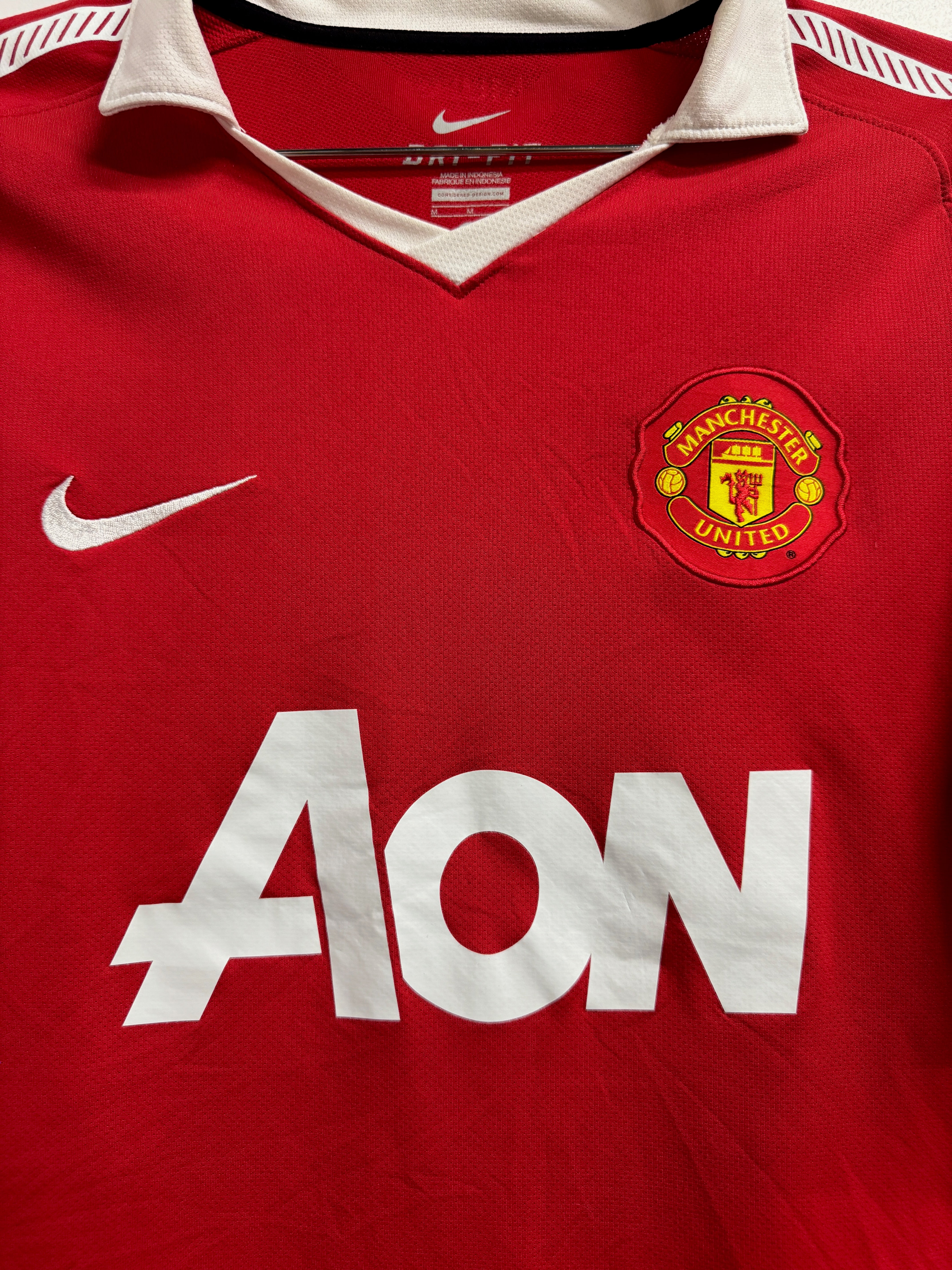Manchester United 2010 Home Shirt - M