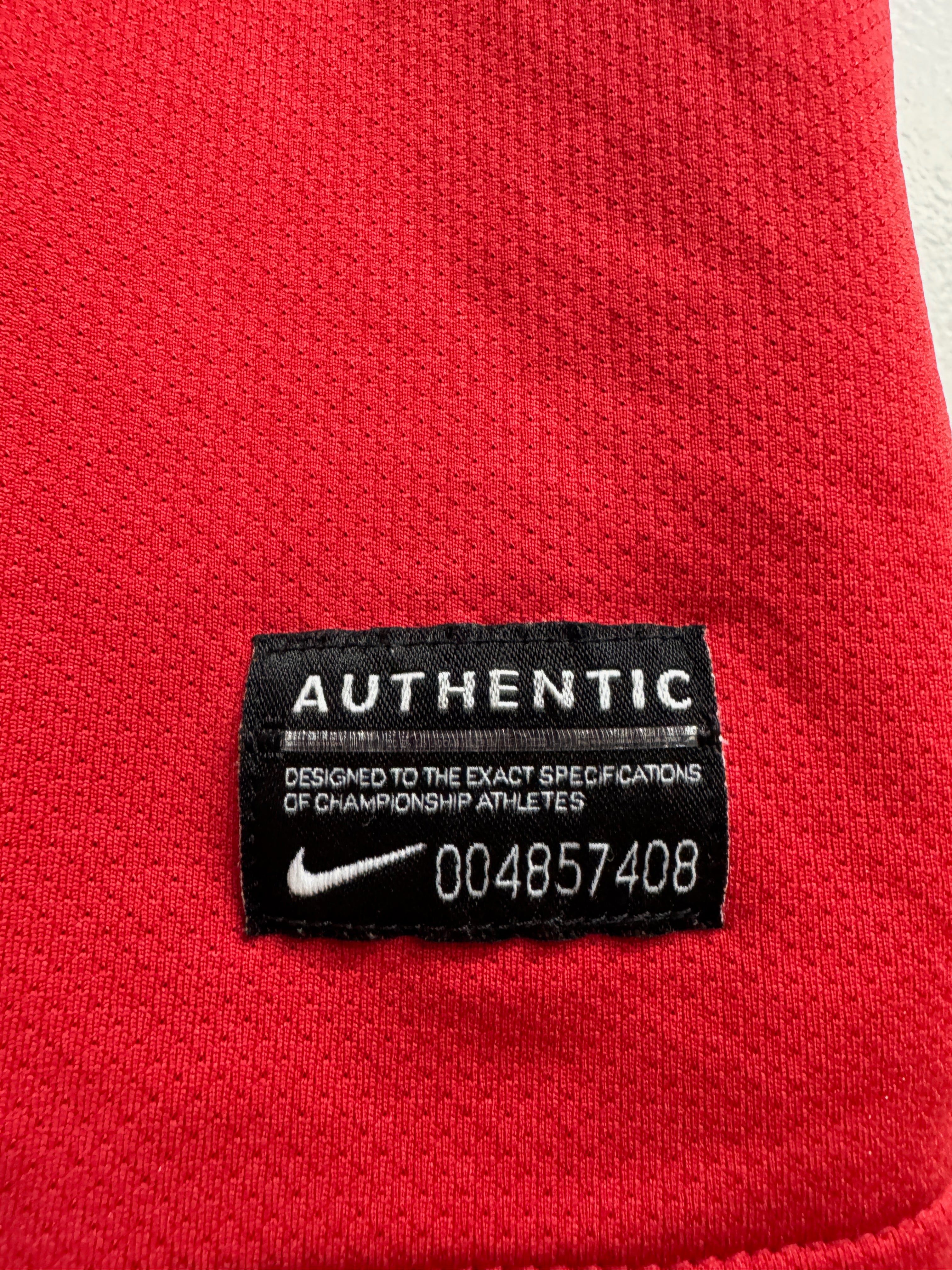 Manchester United 2010 Home Shirt - M