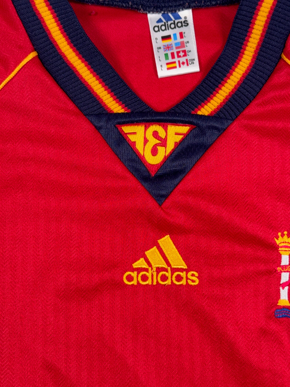 Spain 1998/00 Home Shirt - L