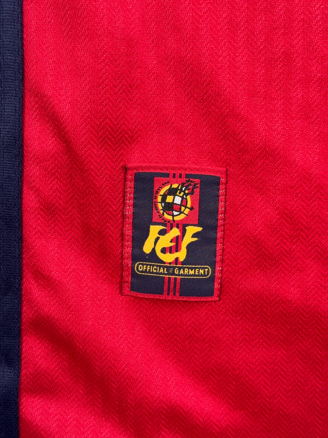 Spain 1998/00 Home Shirt - L