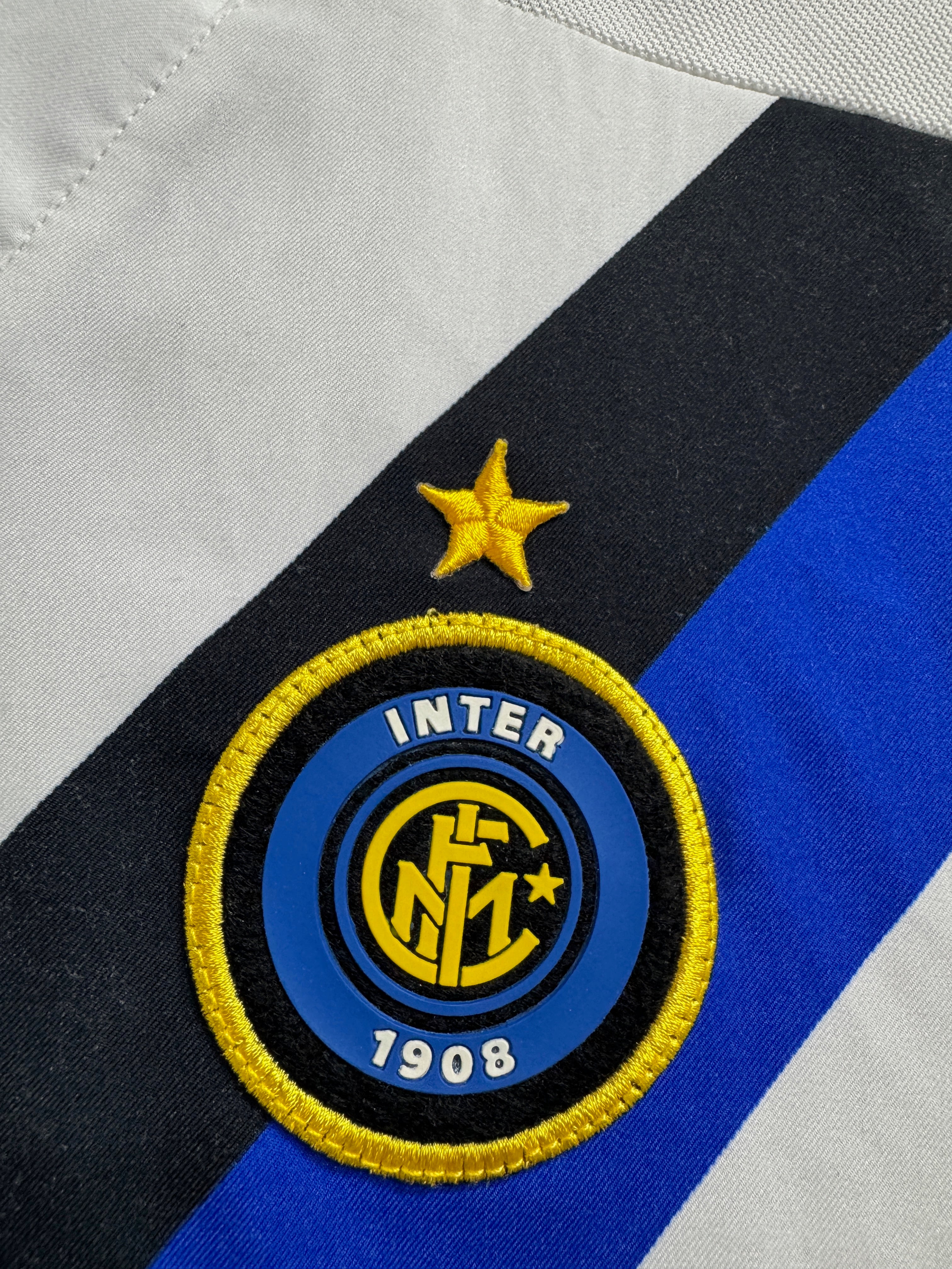 Inter Milan 2002 Away Shirt - M