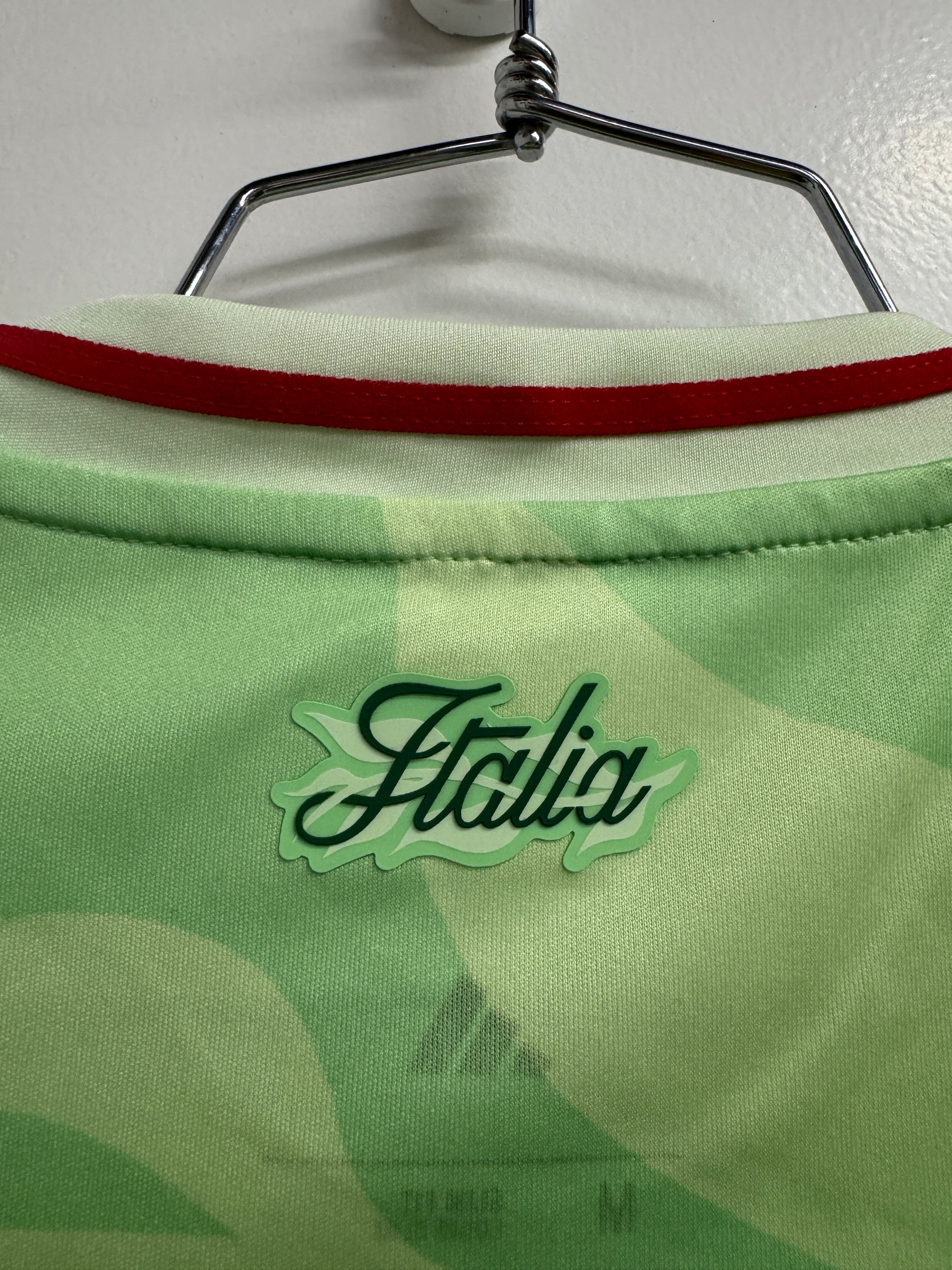 Italy (Women's Team) 2025 Away Shirt - M