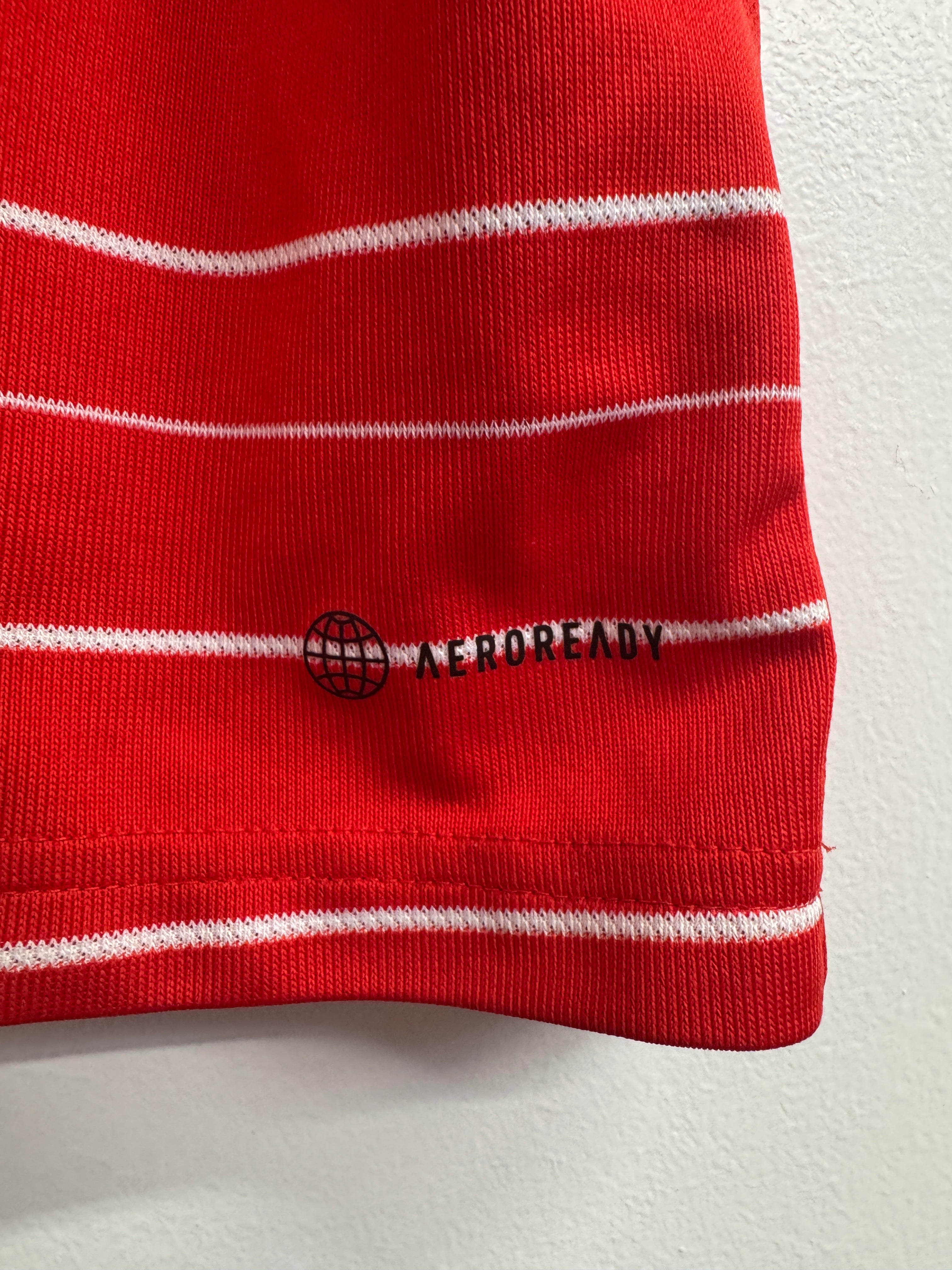 Bayern Munich 2022 Muller #25 w/ Patches Home Shirt - L