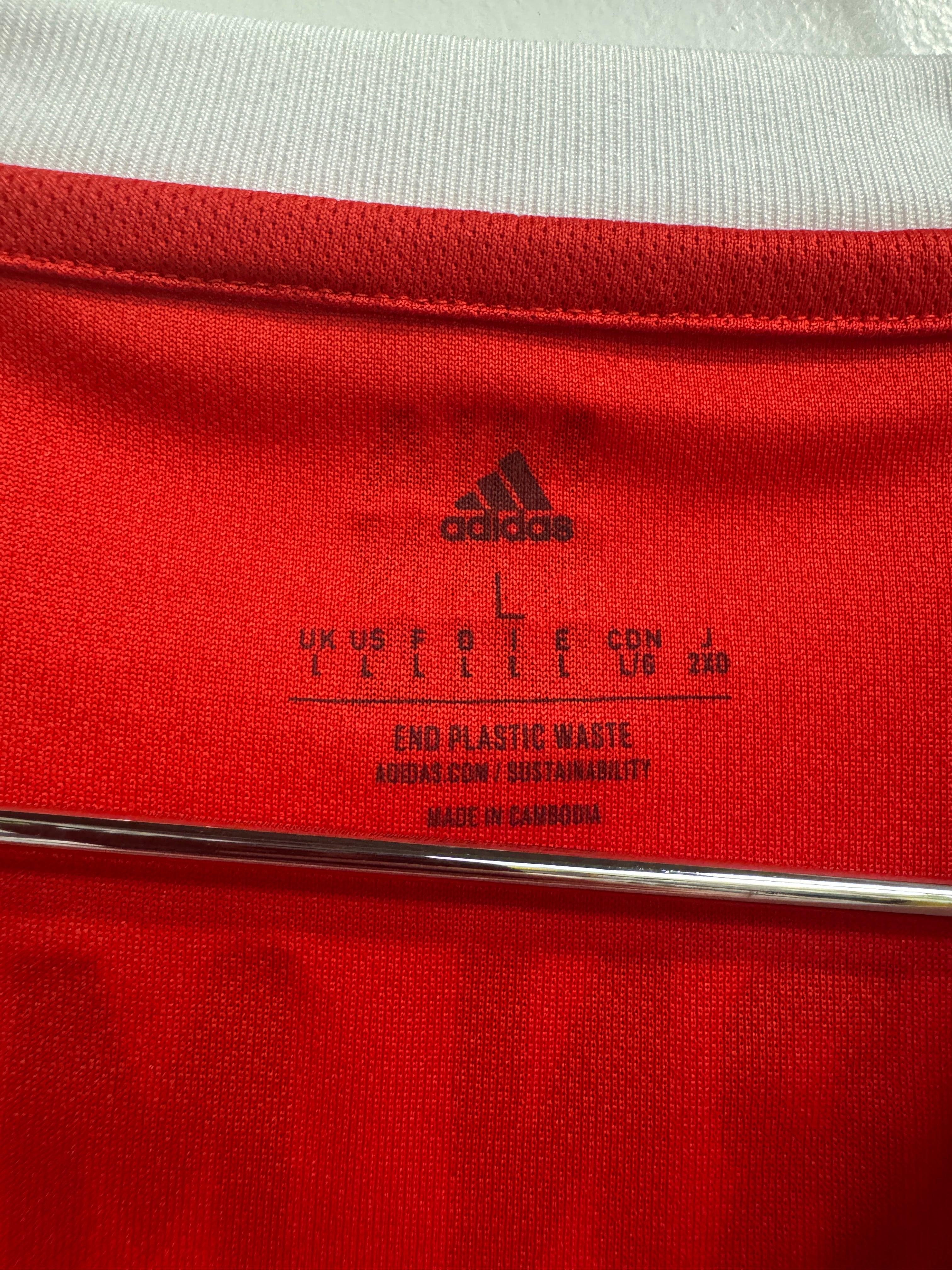 Bayern Munich 2022 Home Shirt - L