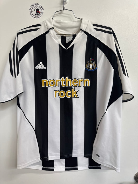 Newcastle United 2005 Home Shirt - L