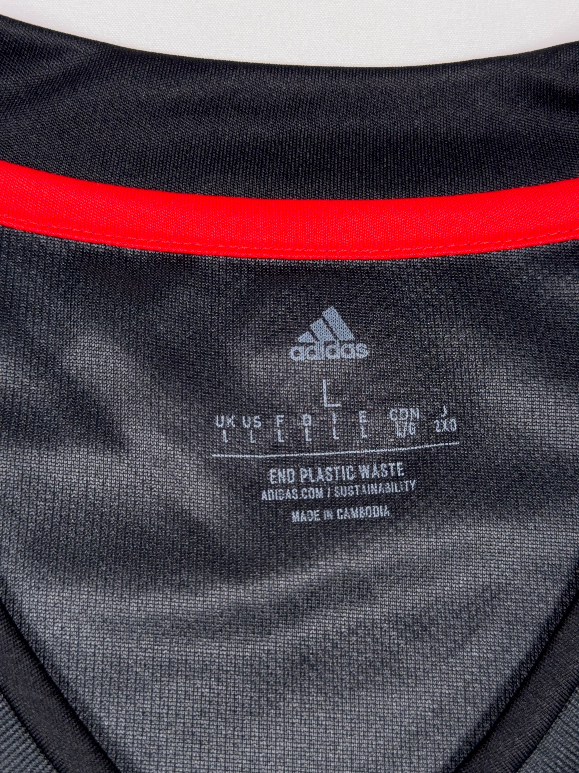 Bayern Munich 2022/23 Third Shirt - L