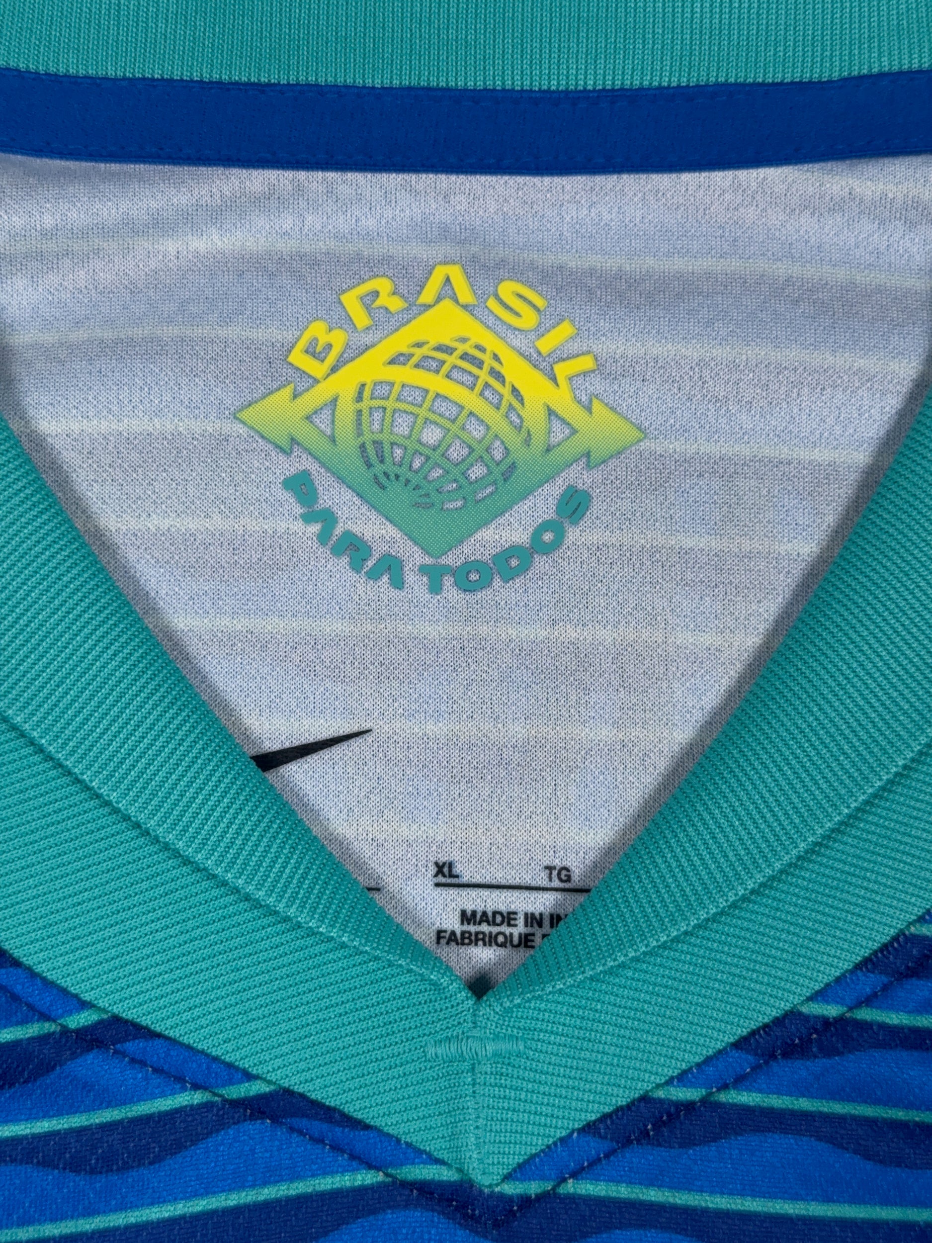 Brazil 2024/25 Vinicius Jr #7 Away Shirt - XL