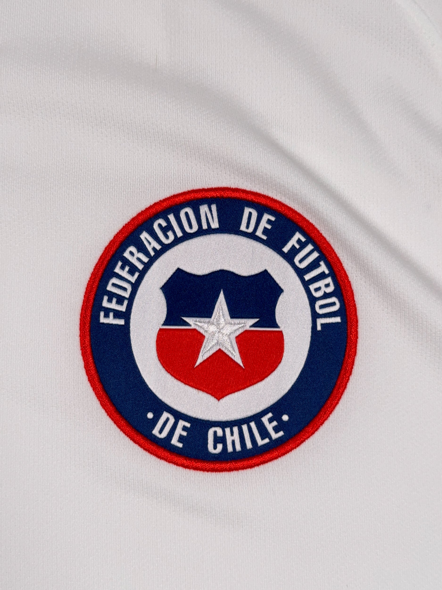 Chile 2016/17 Away Shirt - L